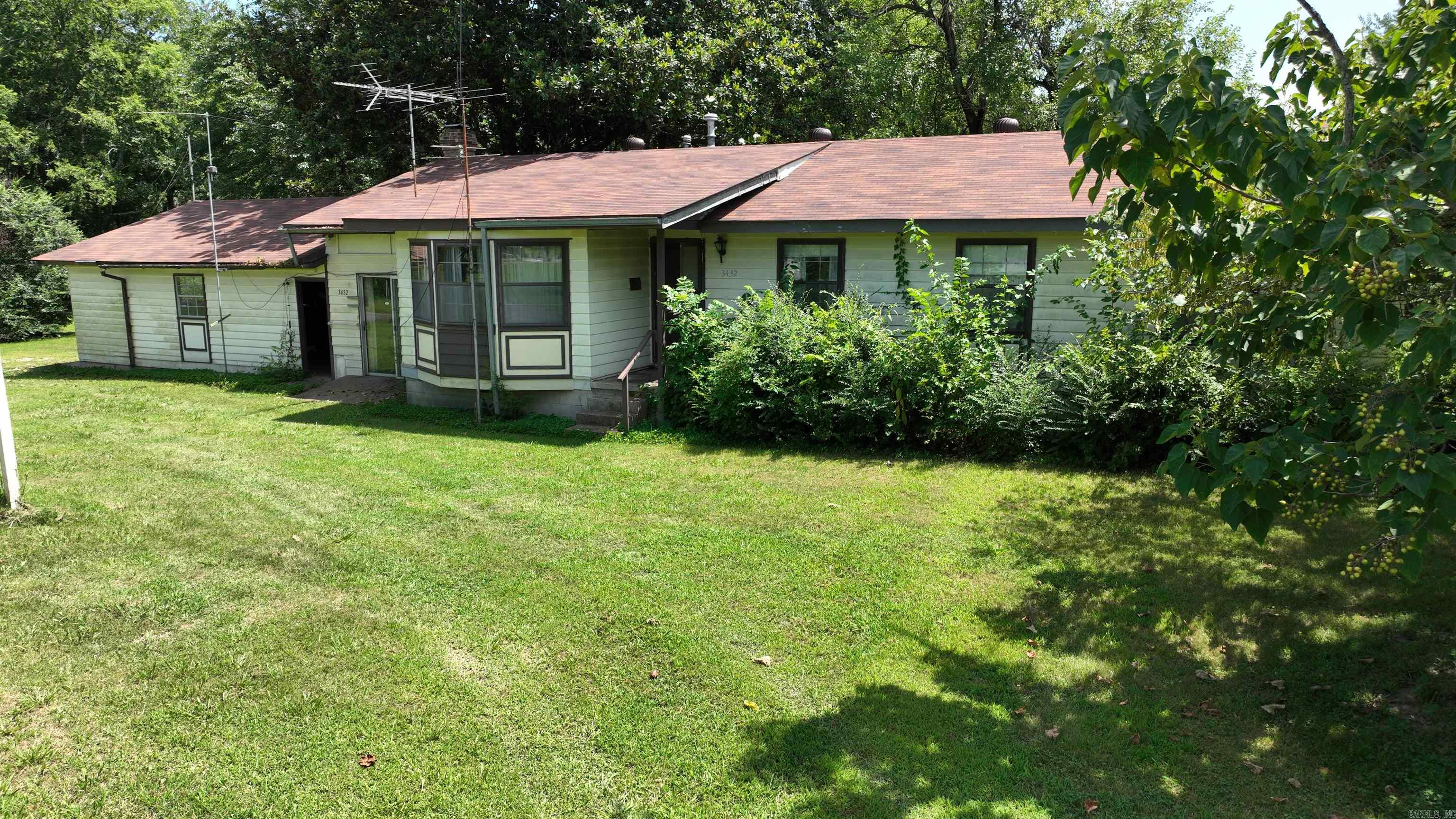 3432 Polk Road 44  Mena, AR