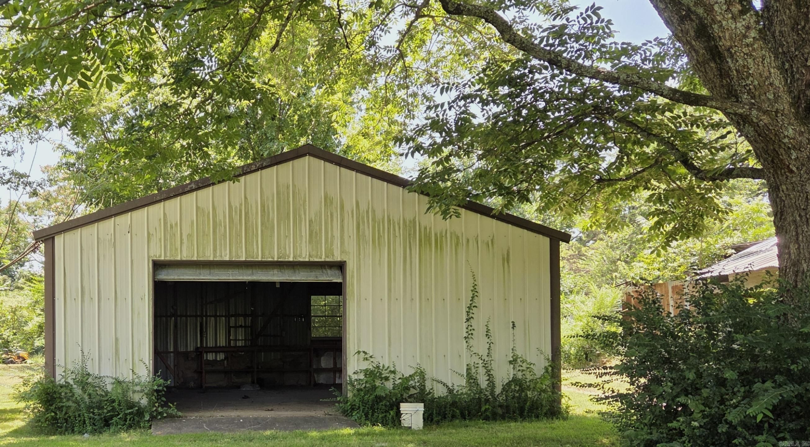3432 Polk Road 44  Mena, AR