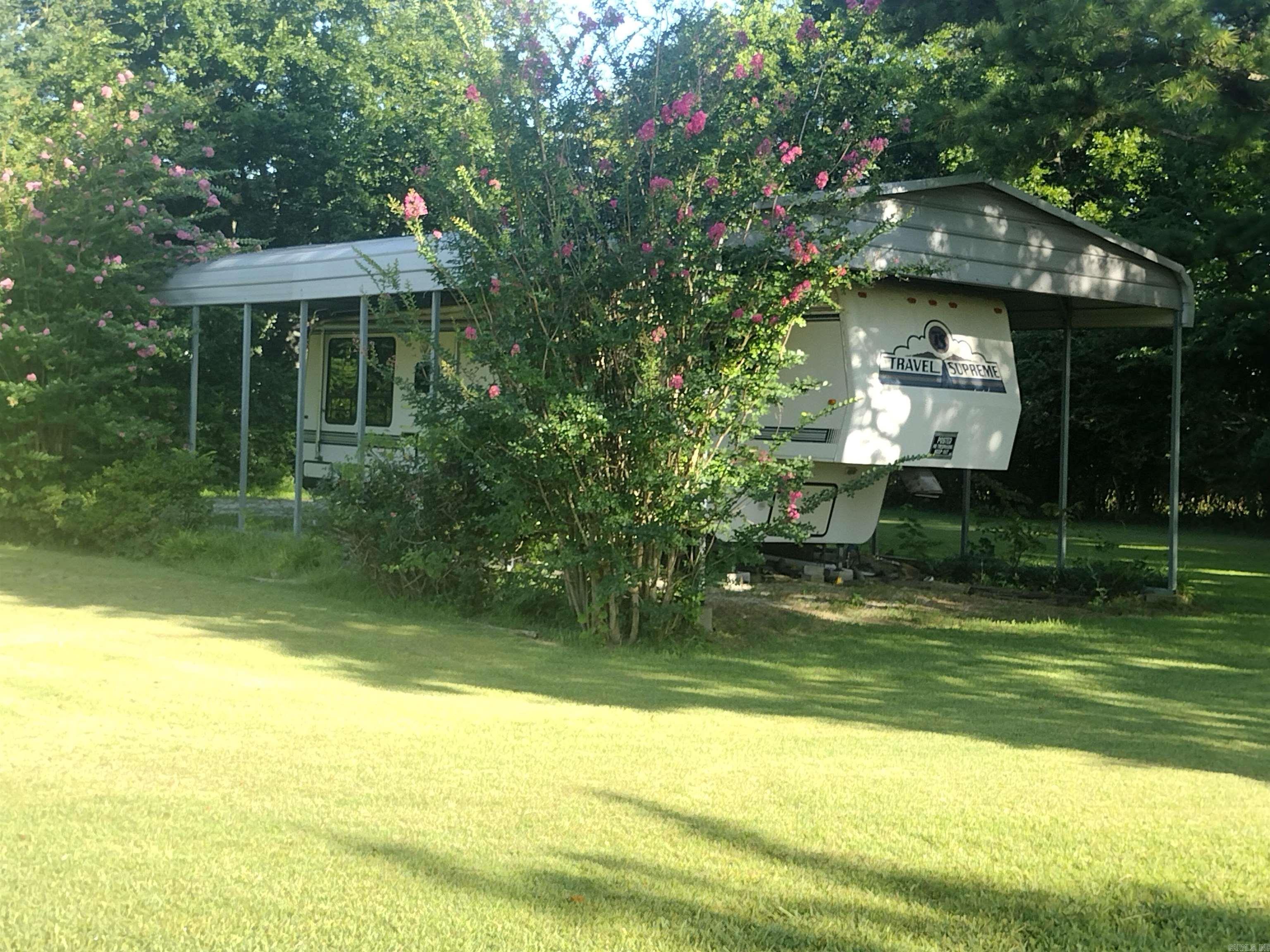 601 South Peabody  Mountain View, AR