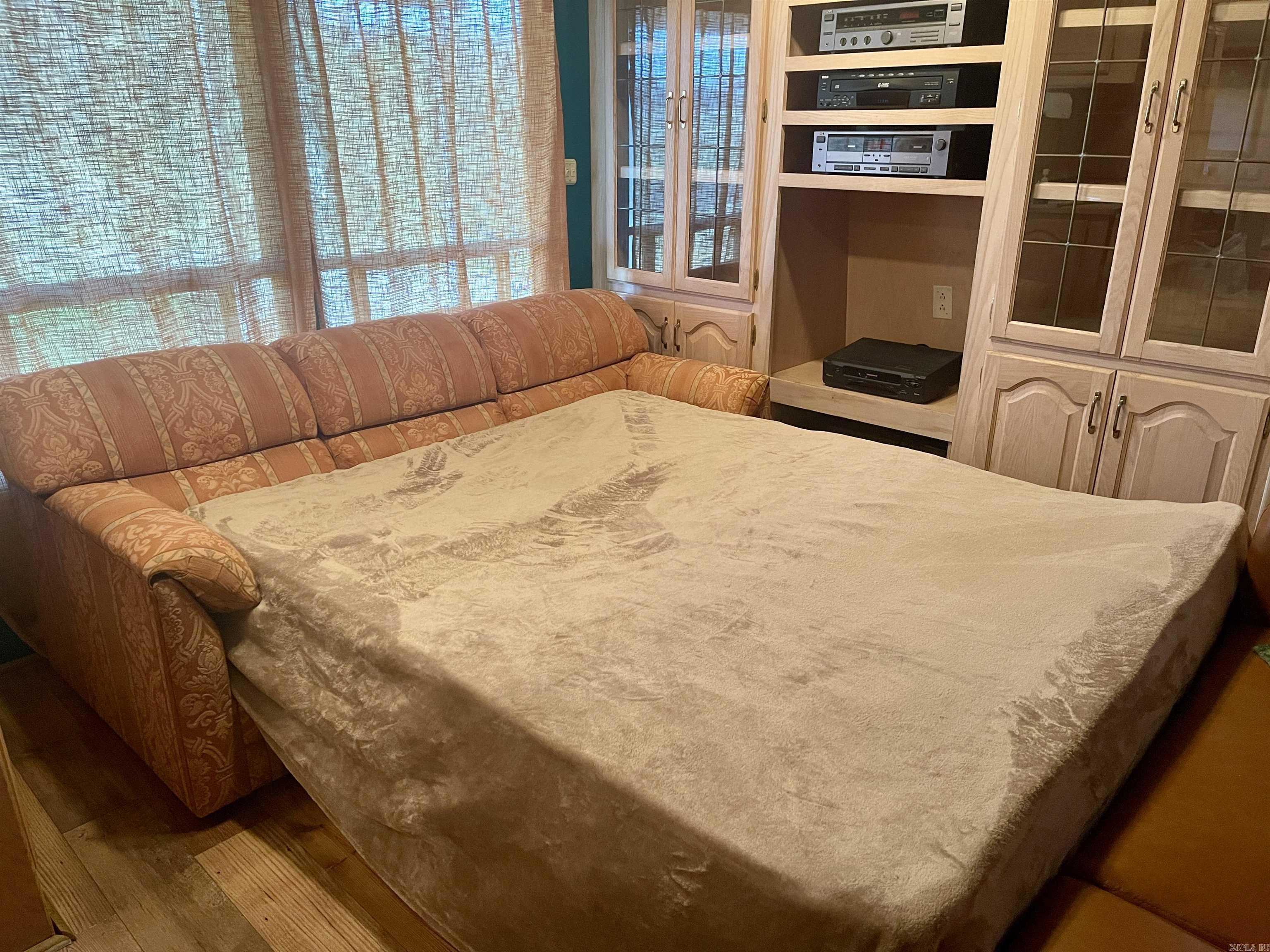 601 South Peabody  Mountain View, AR