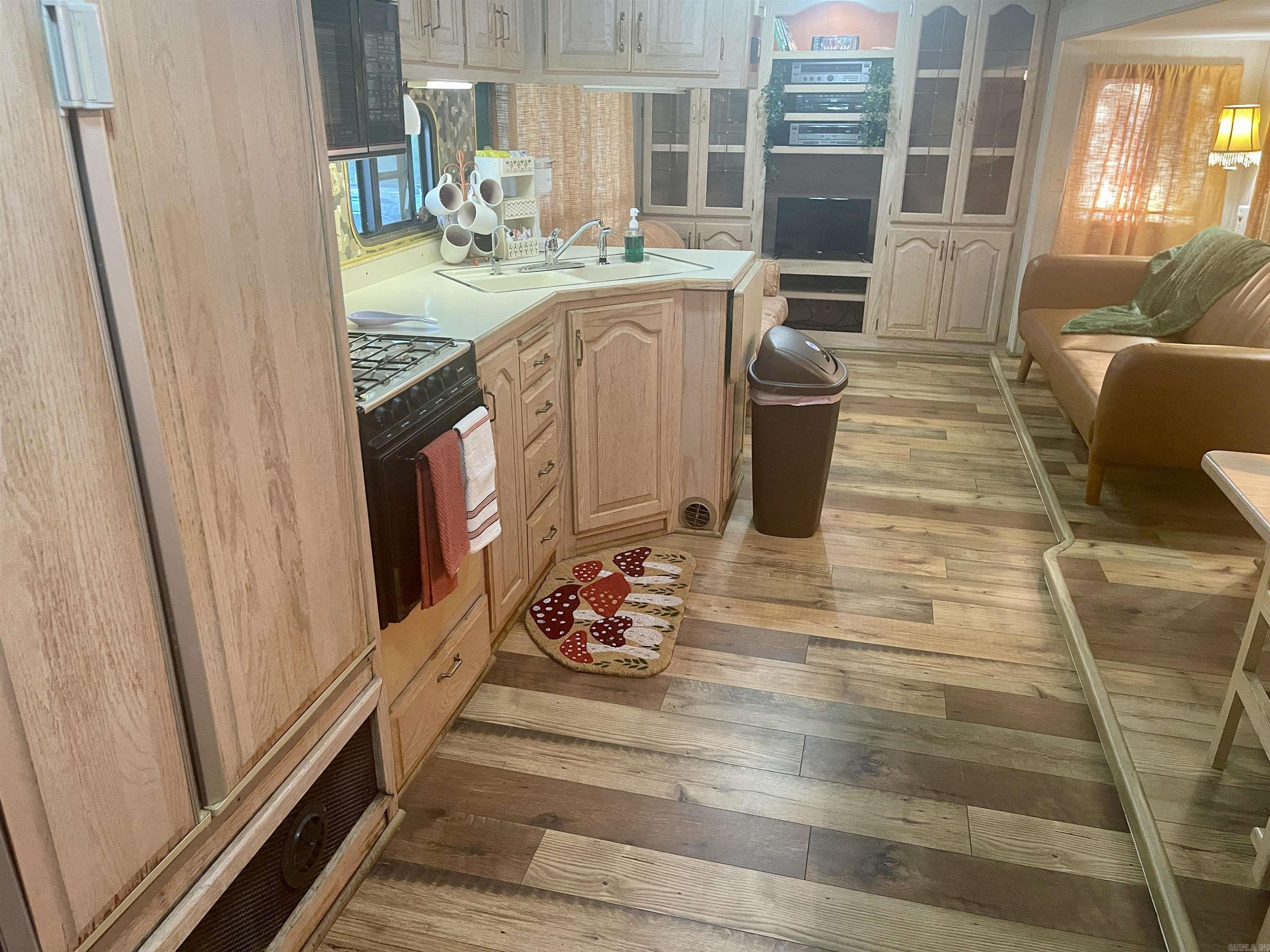 601 South Peabody  Mountain View, AR