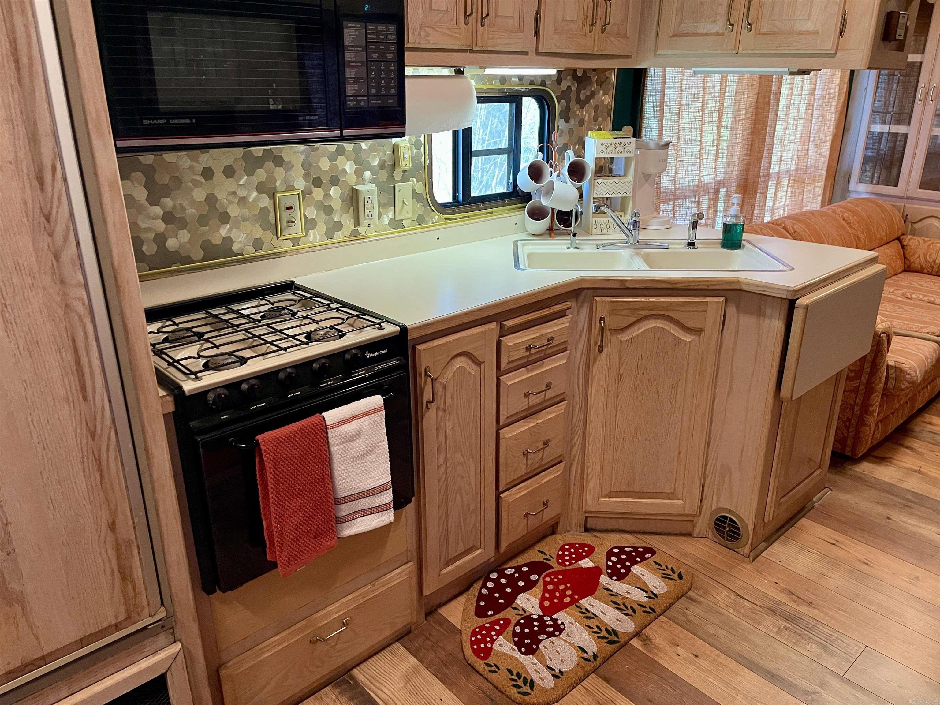 601 South Peabody  Mountain View, AR