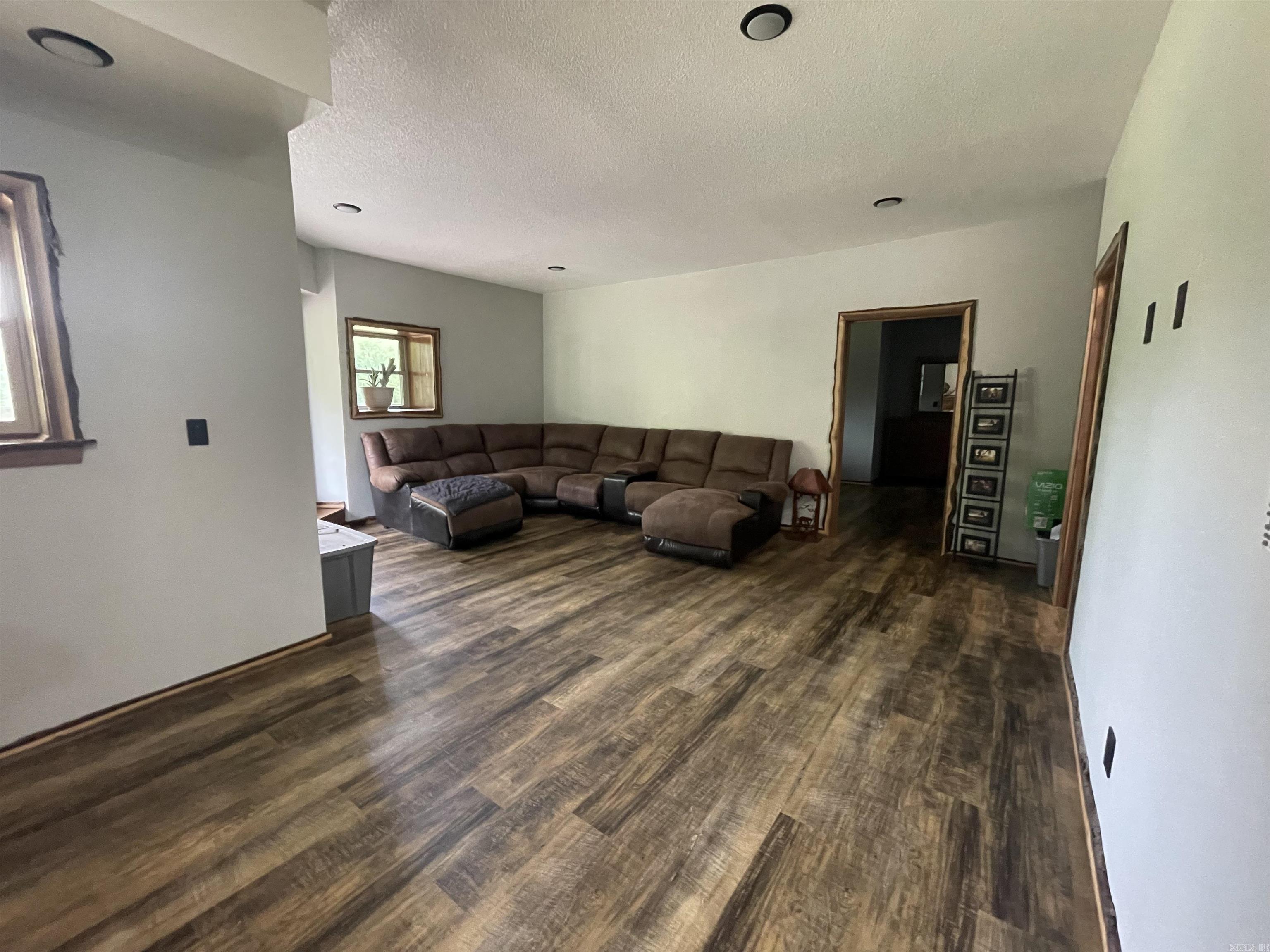 4264 Highway 87  Mountain View, AR