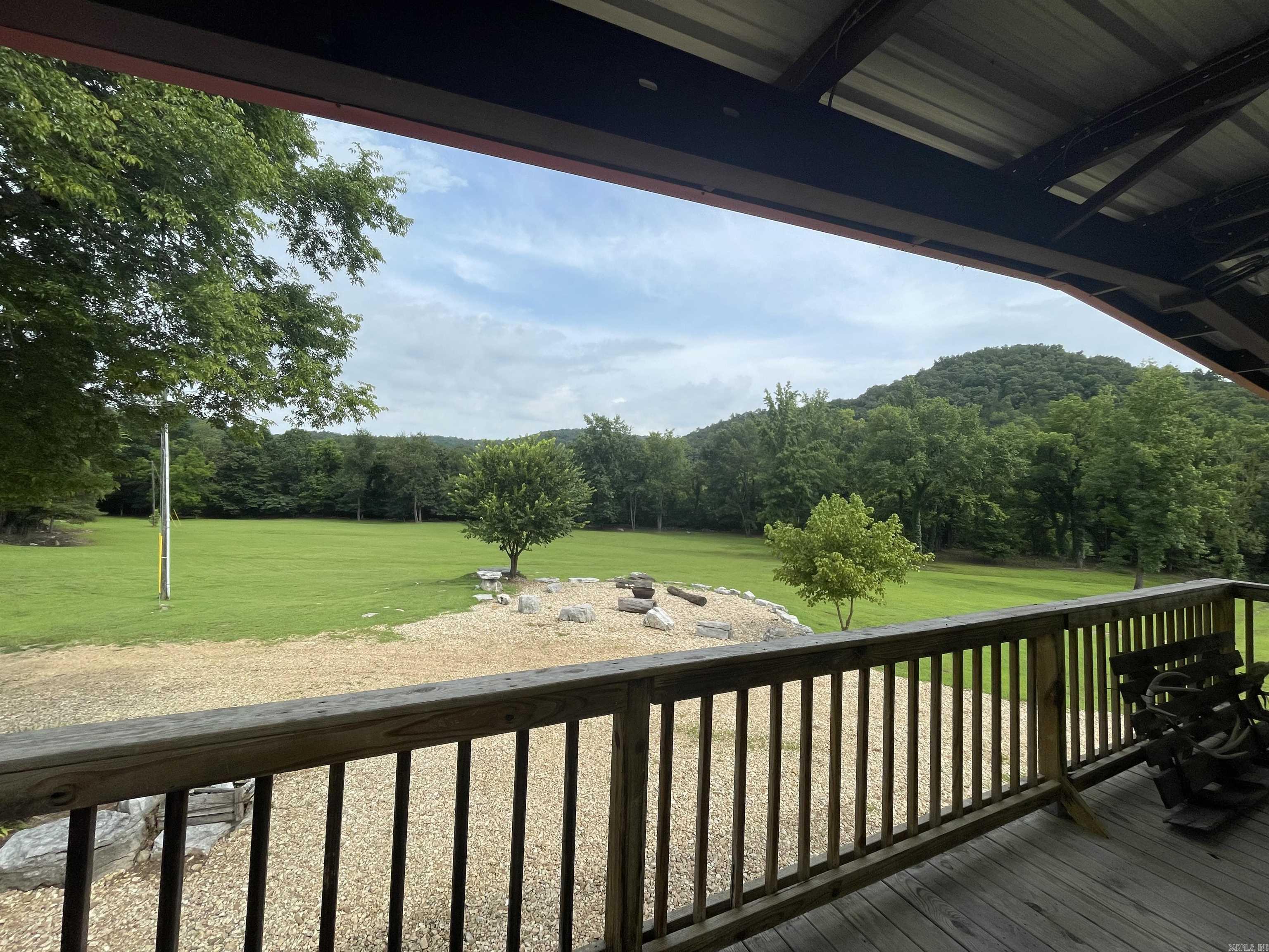 4264 Highway 87  Mountain View, AR
