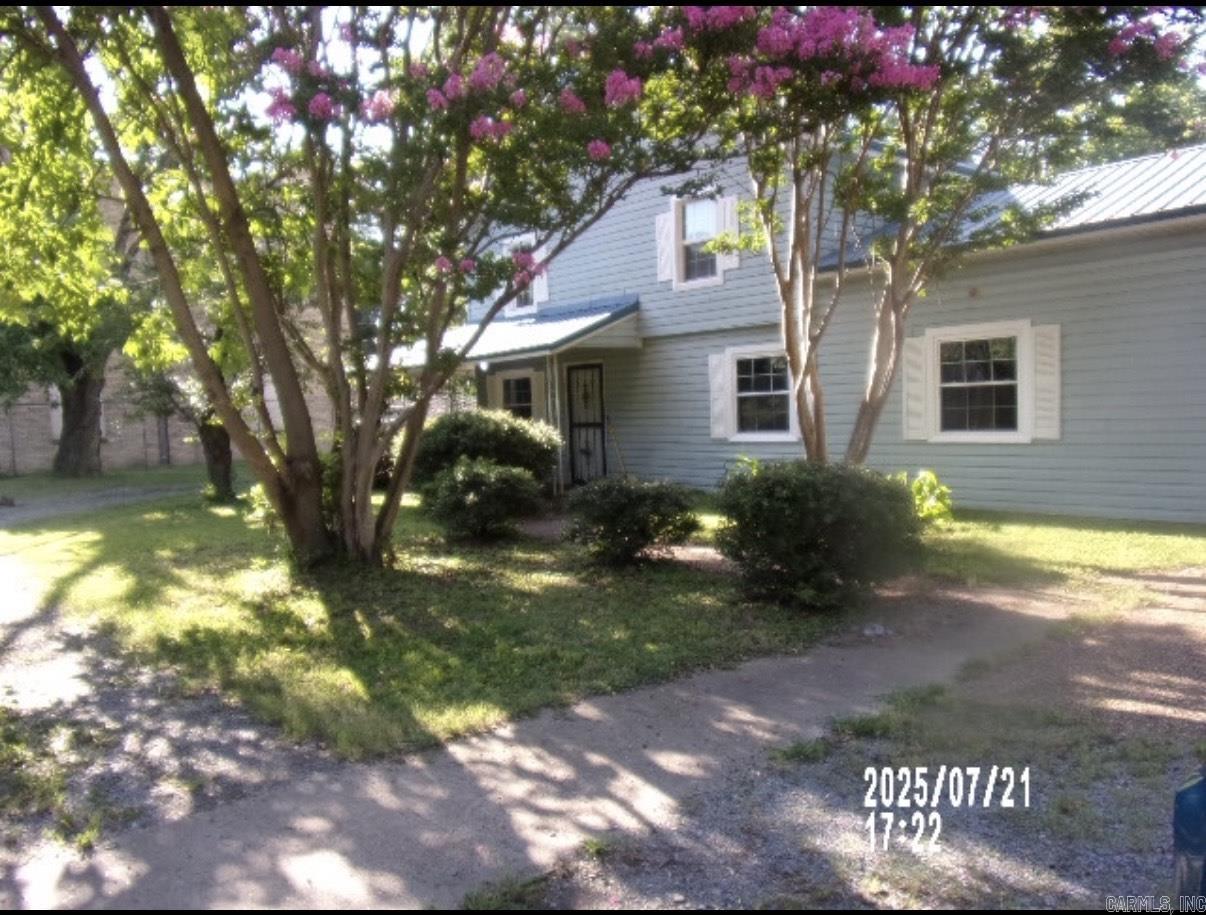 206 E DAVIS St.  Blytheville, AR
