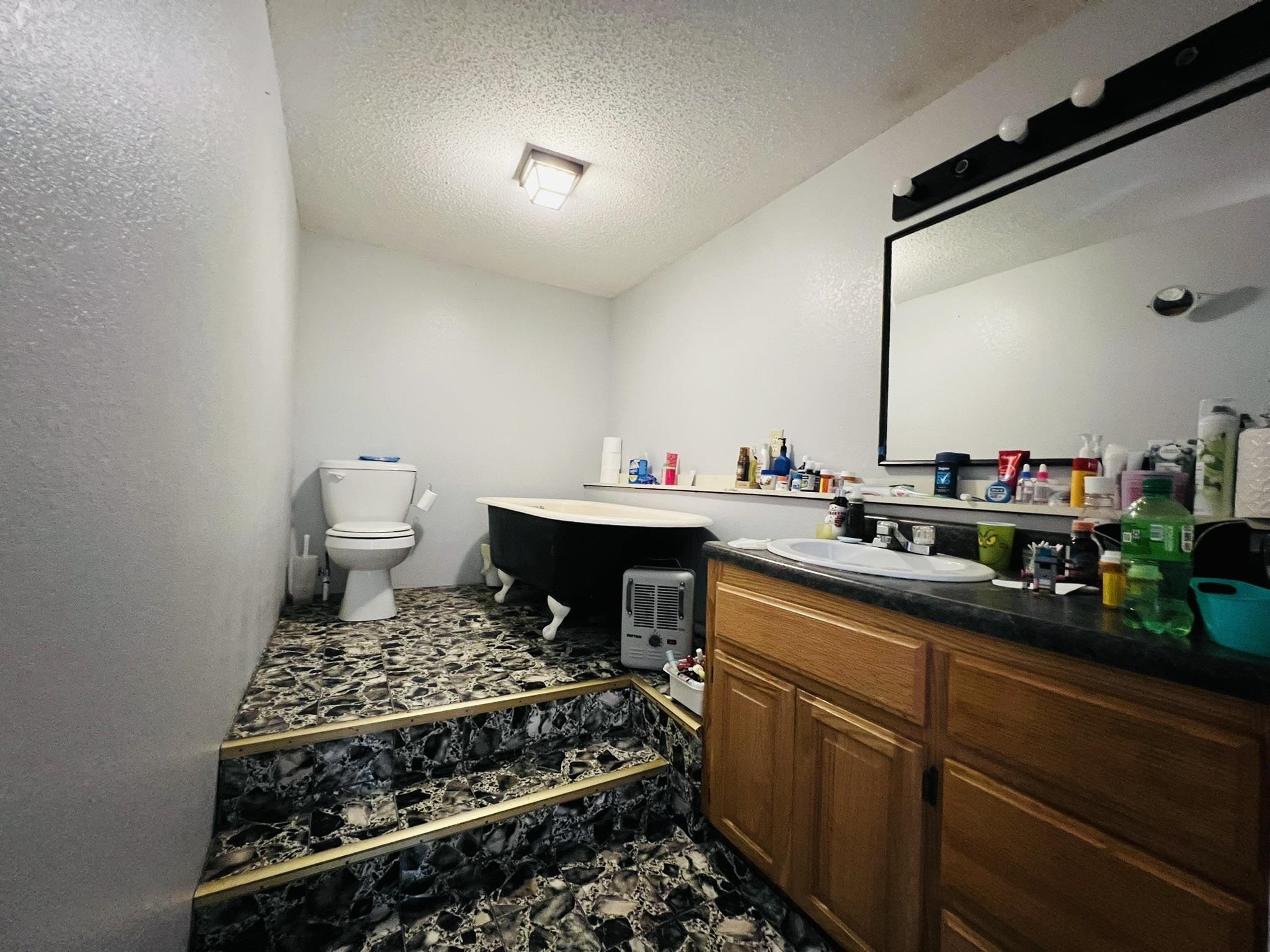 210 Pilot Hill  Salem, AR