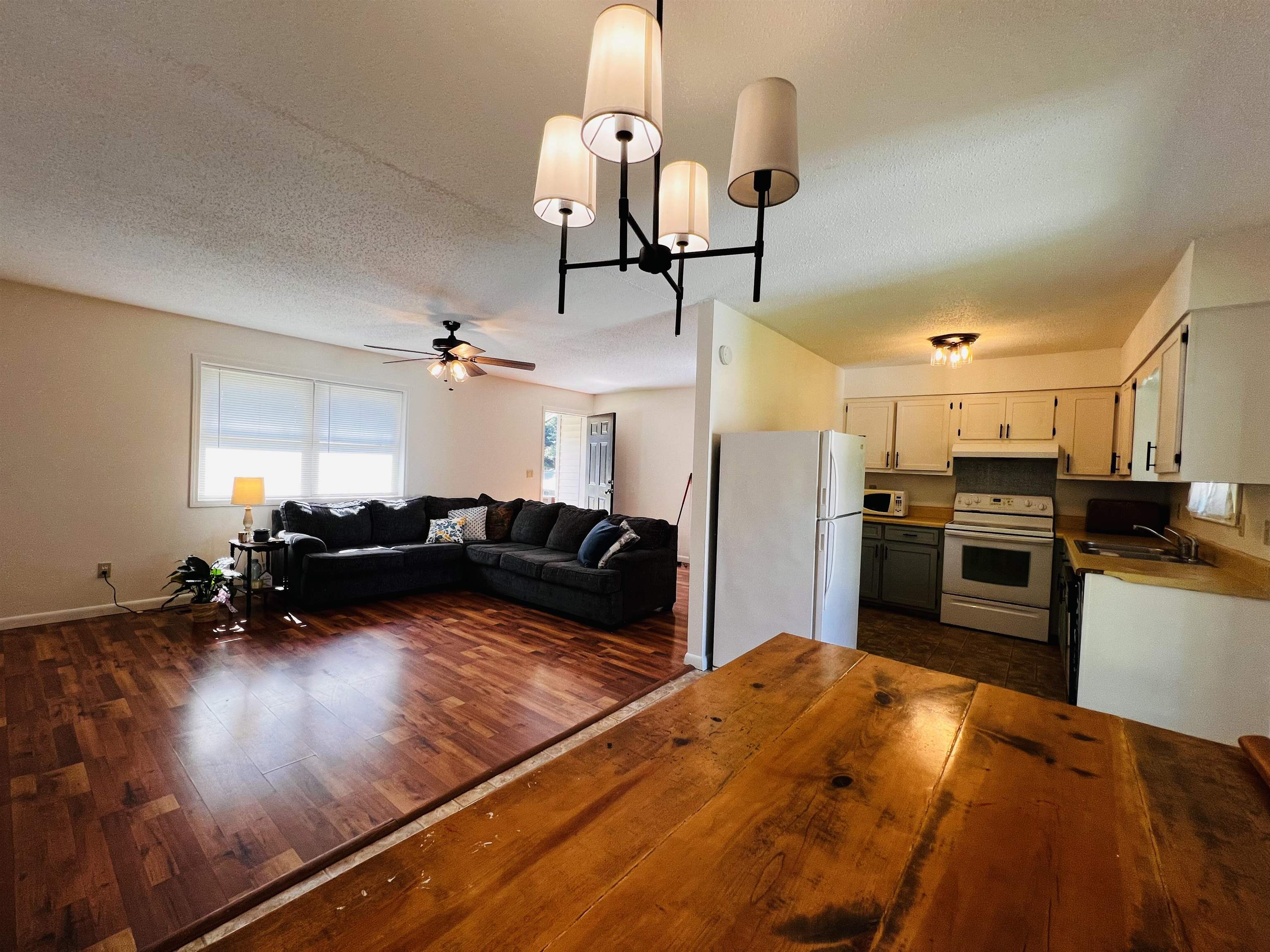 210 Pilot Hill  Salem, AR