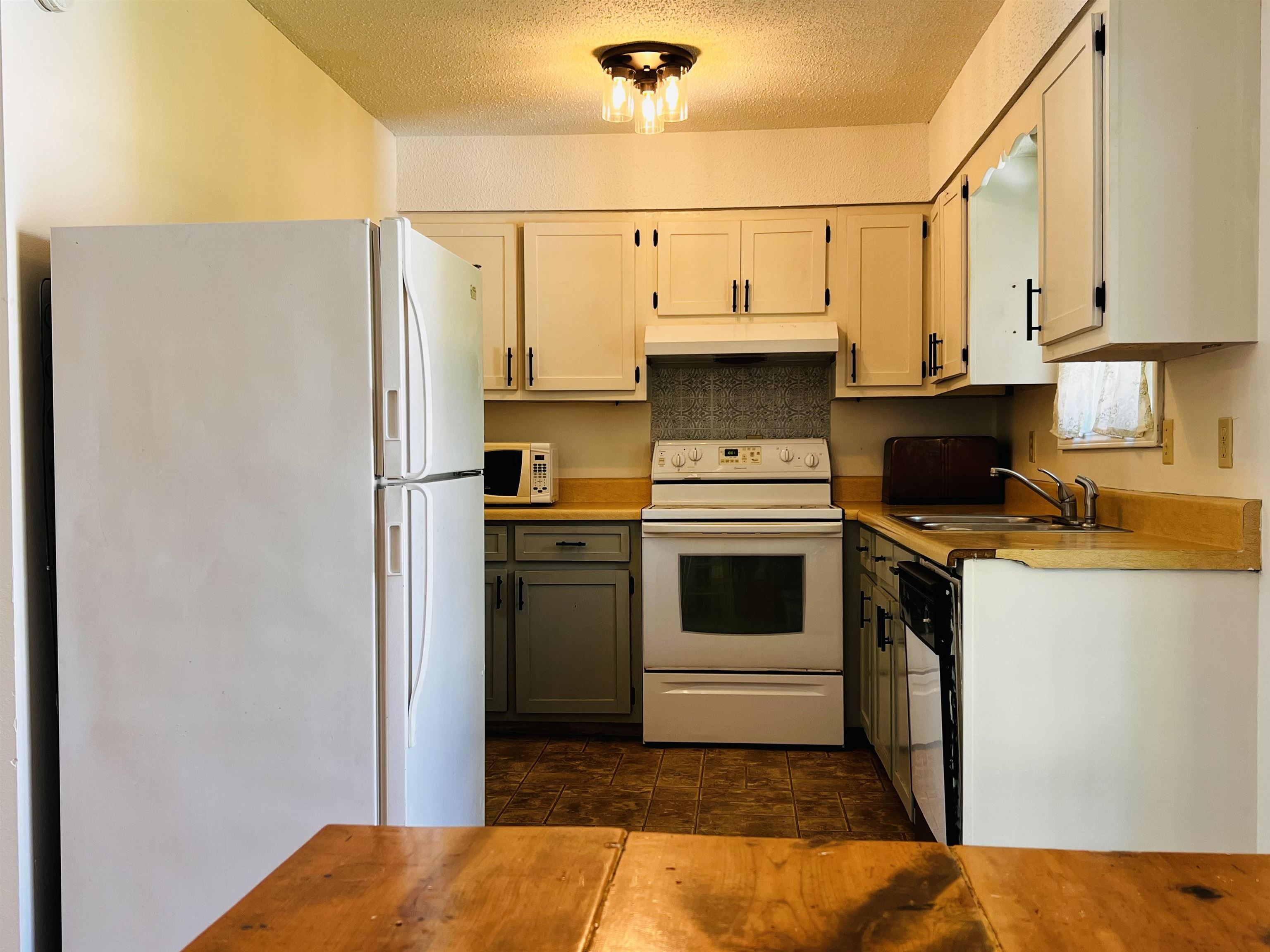 210 Pilot Hill  Salem, AR