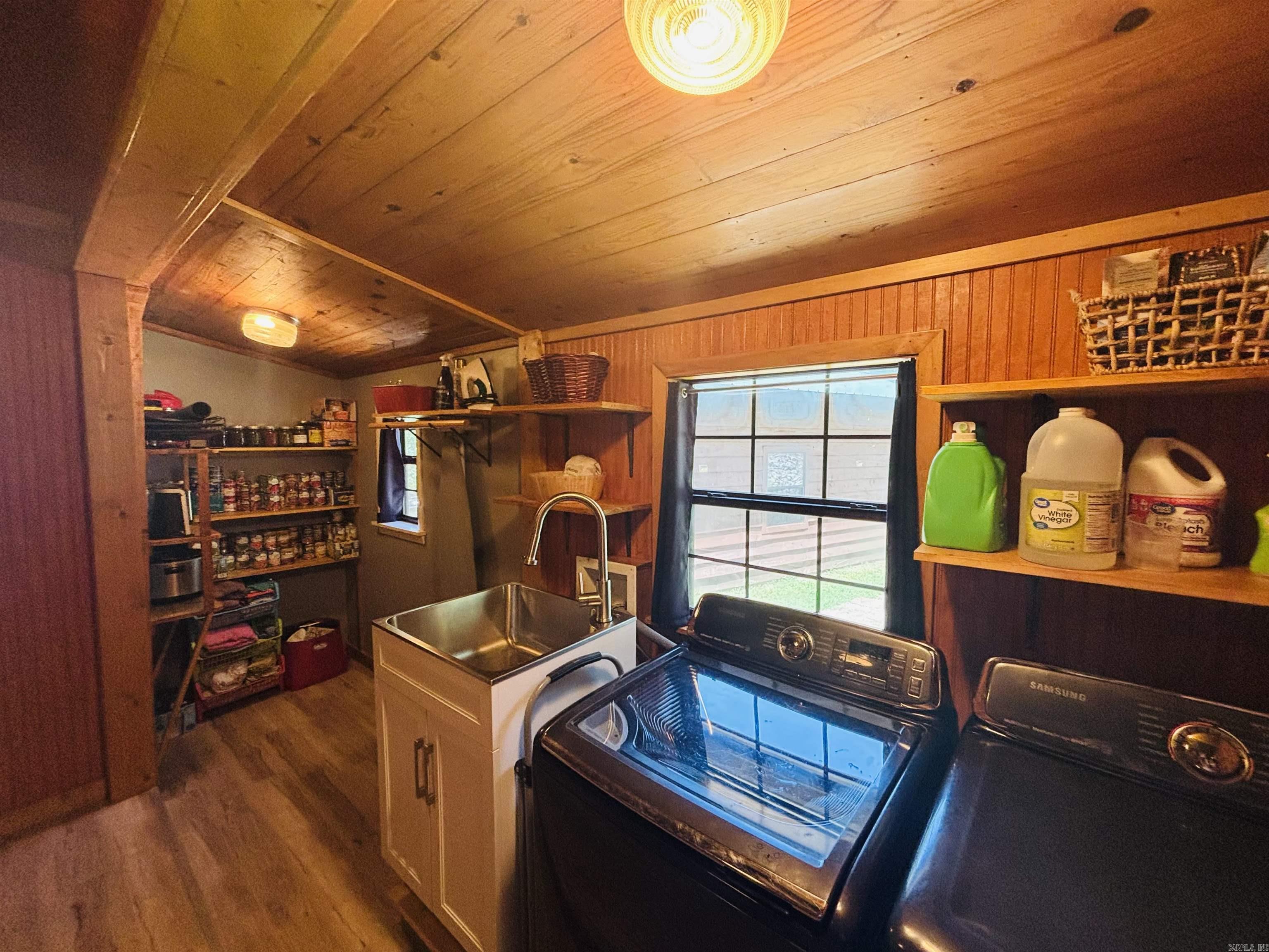 4139 Old 66  Leslie, AR