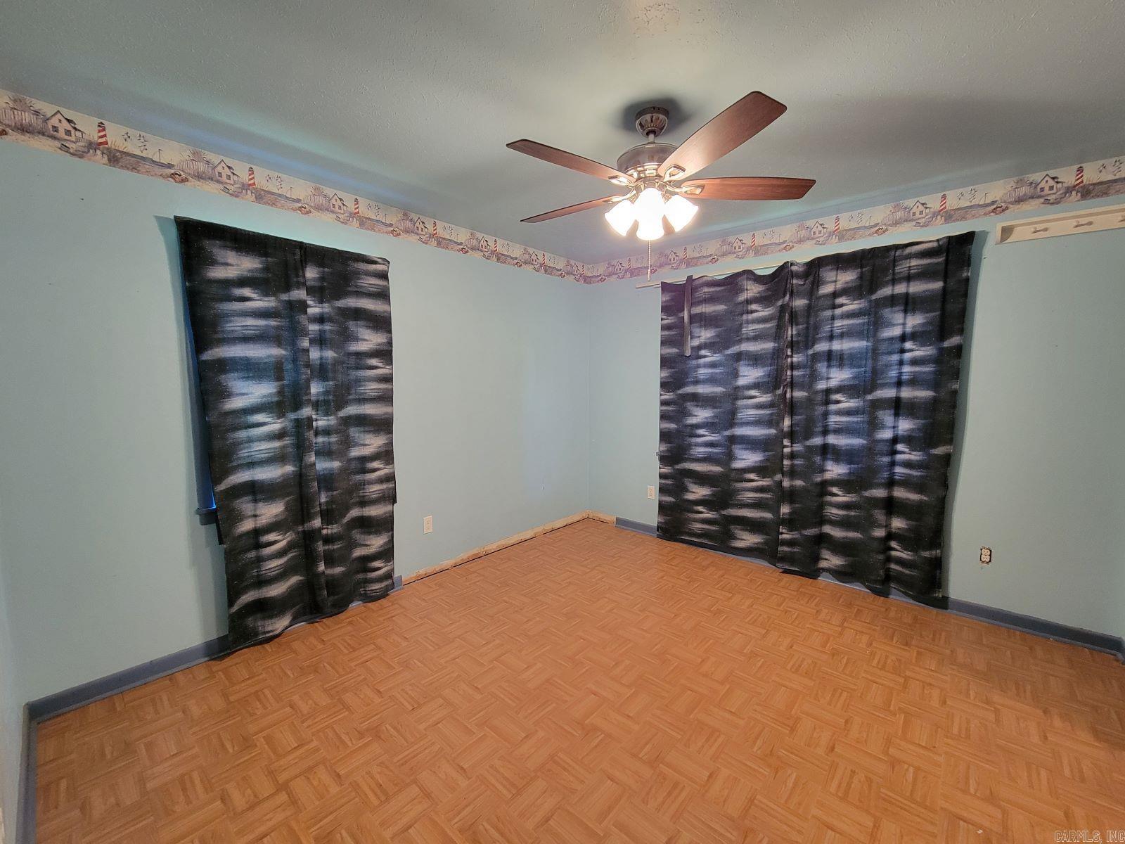 109 E Pine  Lockesburg, AR