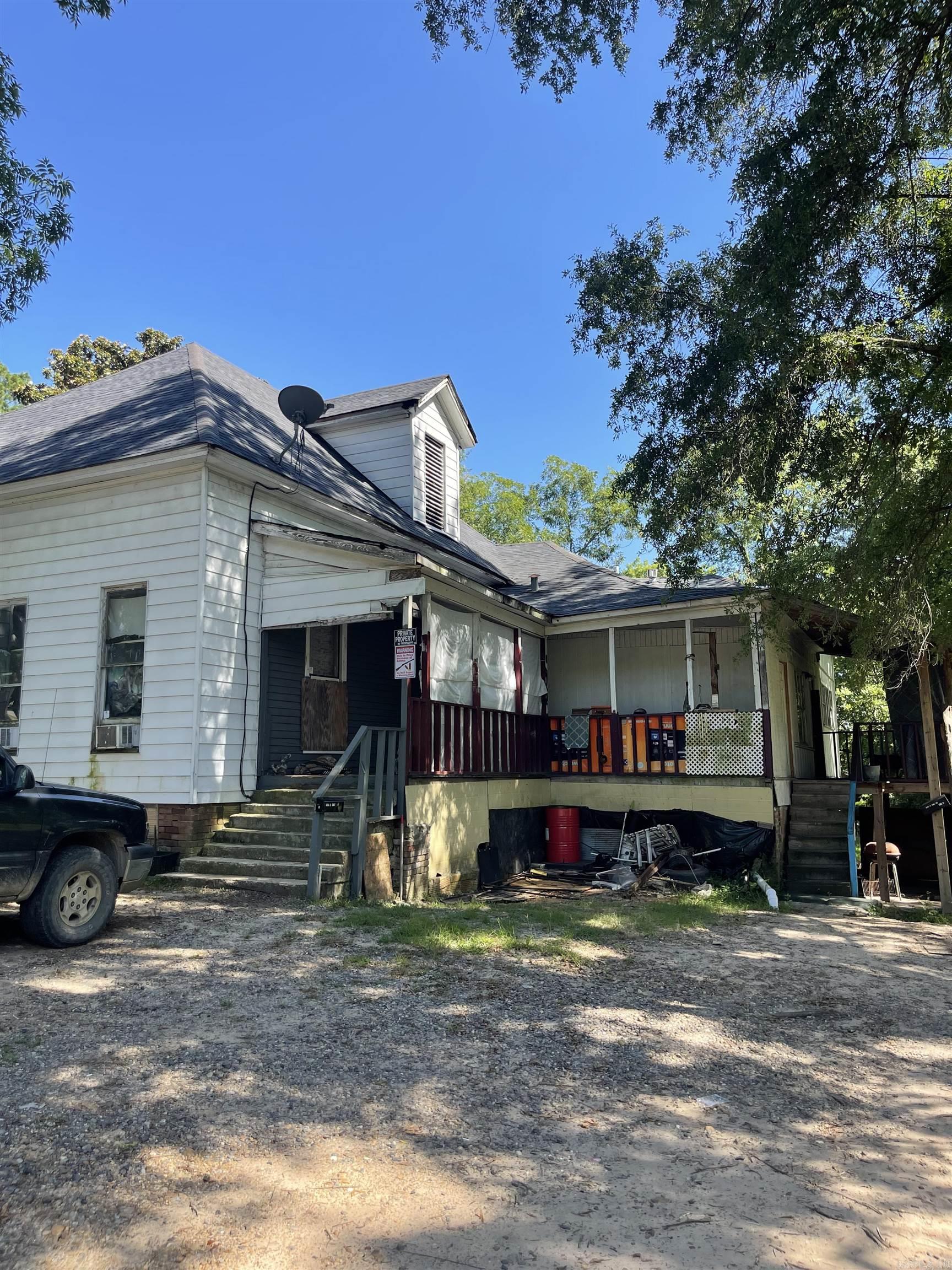 202 S 4th  Nashville, AR