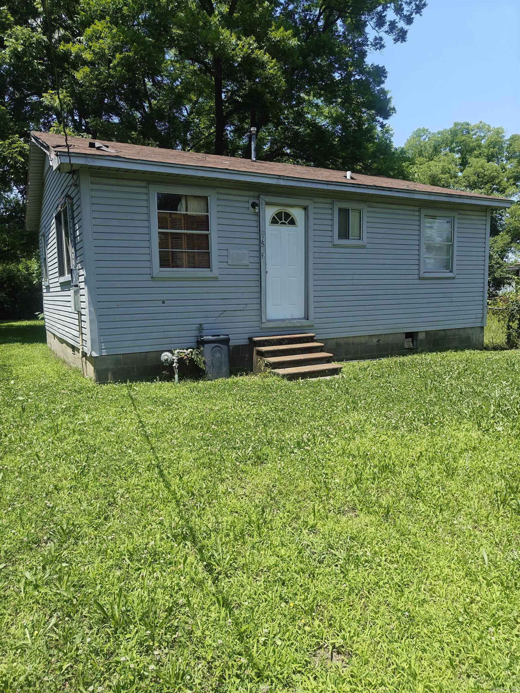 915 N E  North Little Rock, AR