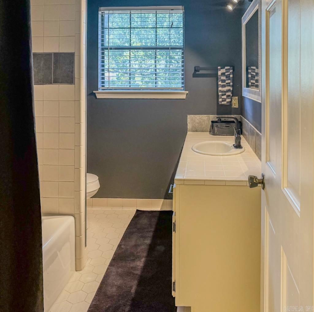 22 Nob View Circle Little Rock, AR 72205
