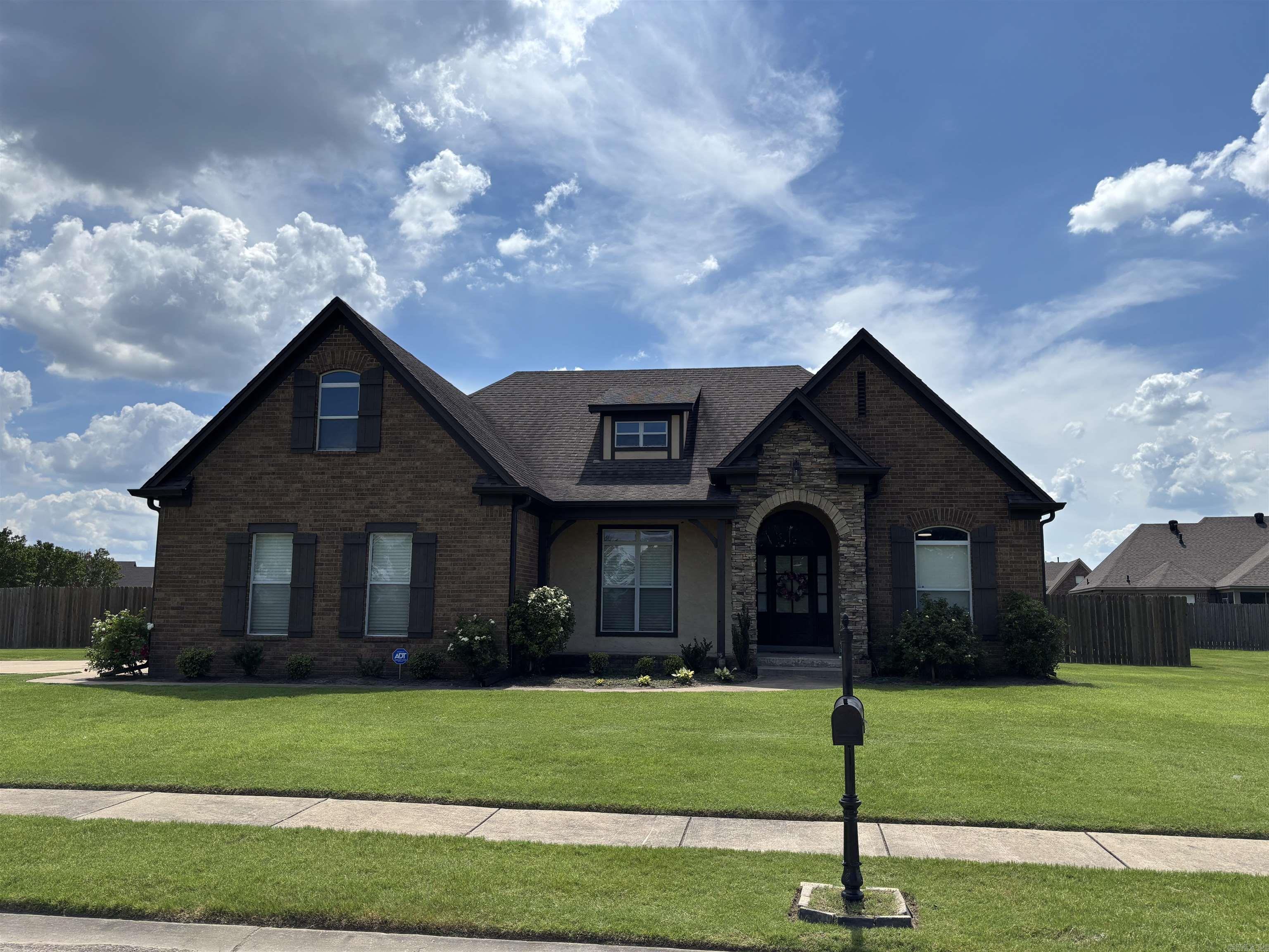 806 Cherokee  Marion, AR