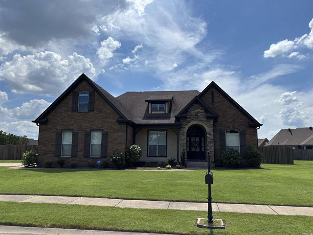 806  Cherokee  Marion, AR