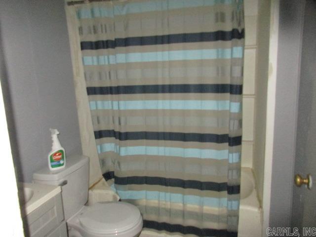 2002 S Maple  Pine Bluff, AR
