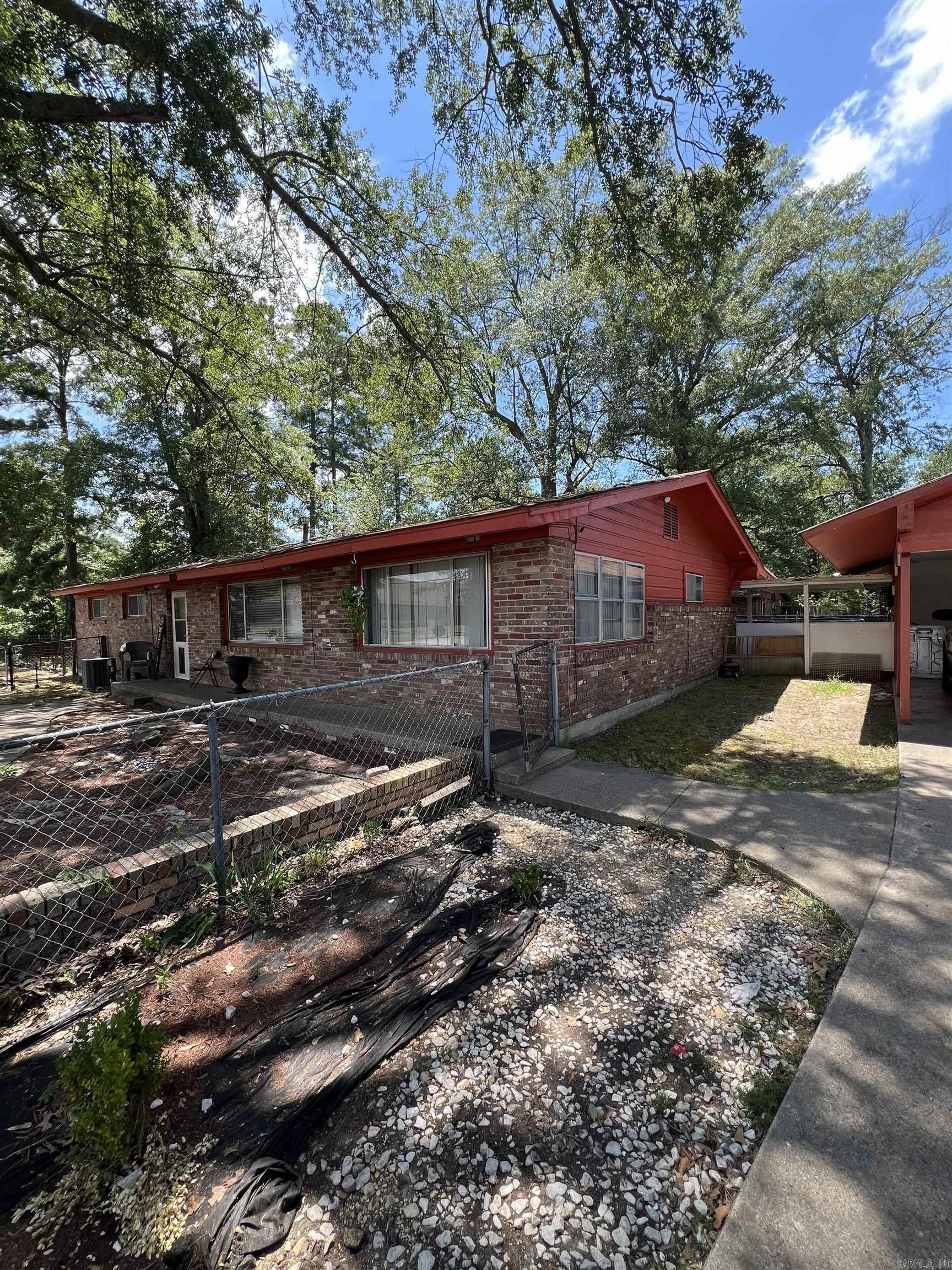 1300 Haley St  White Hall, AR