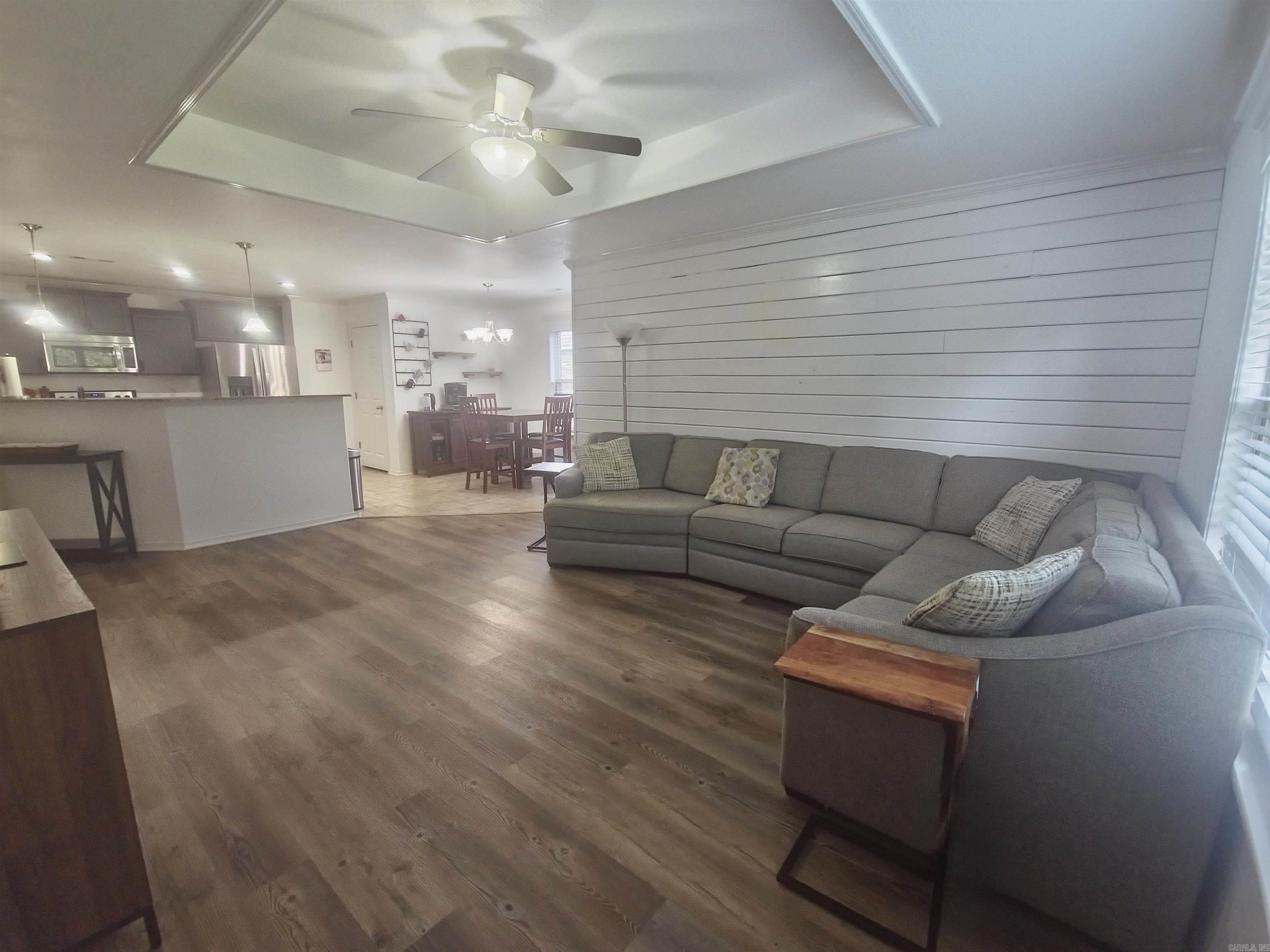 6425 White Oak  North Little Rock, AR
