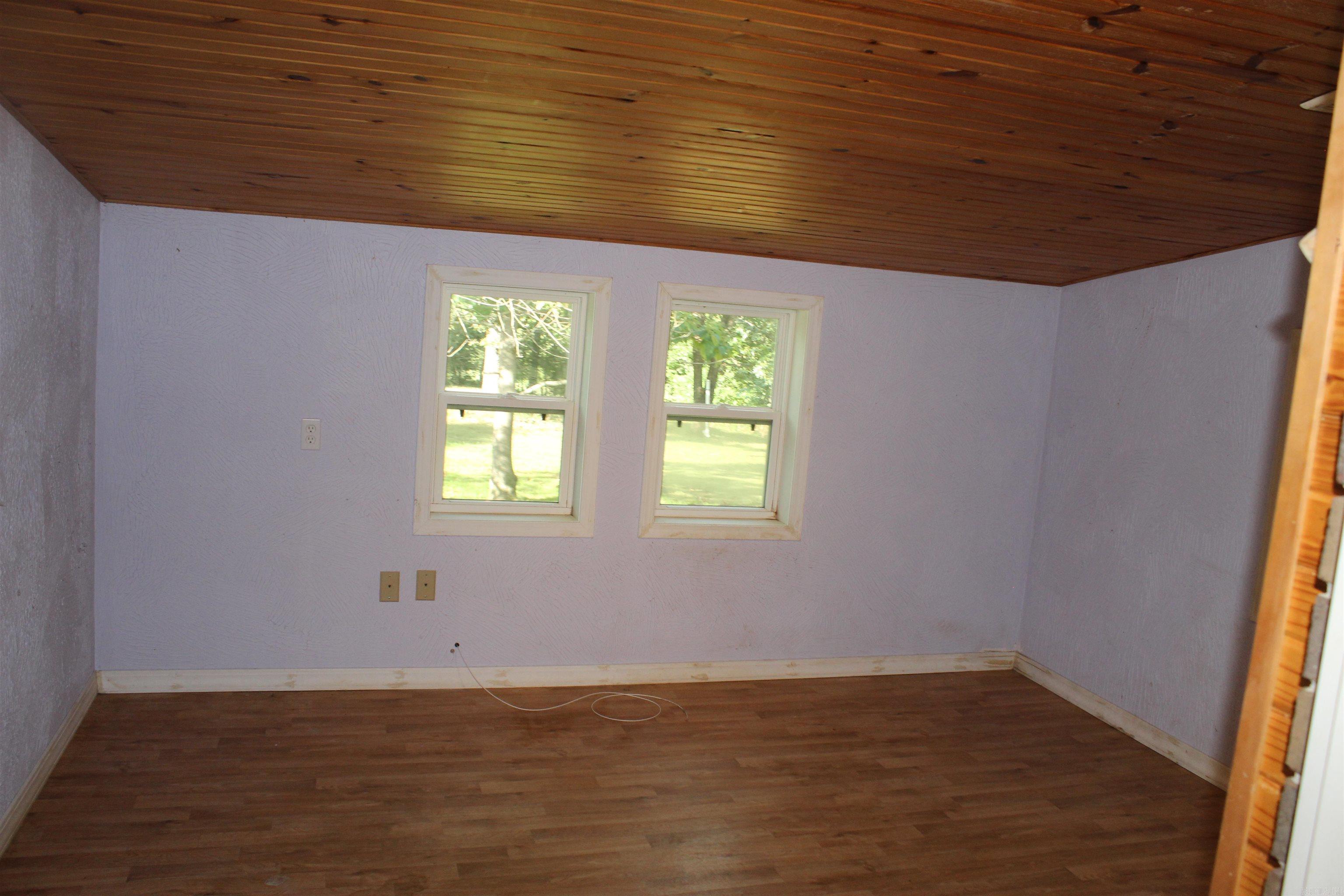 256 Grand Central Drive  Marshall, AR