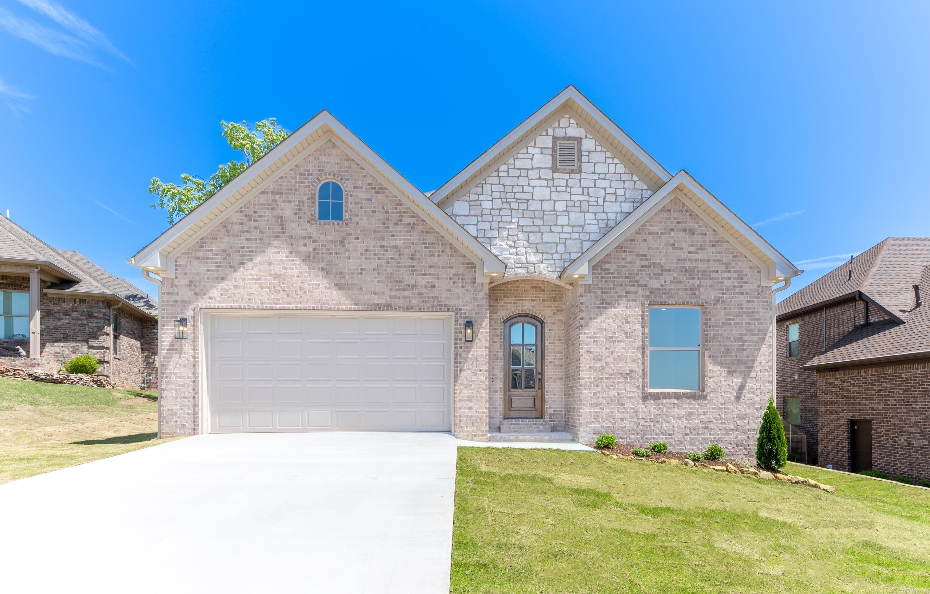 111 Crestview  Maumelle, AR