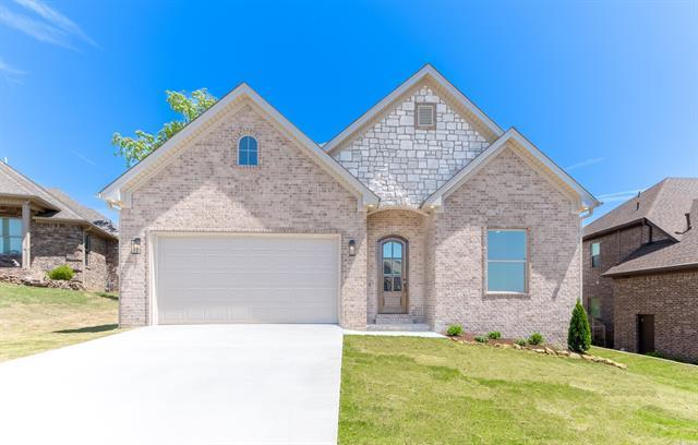 111  Crestview  Maumelle, AR