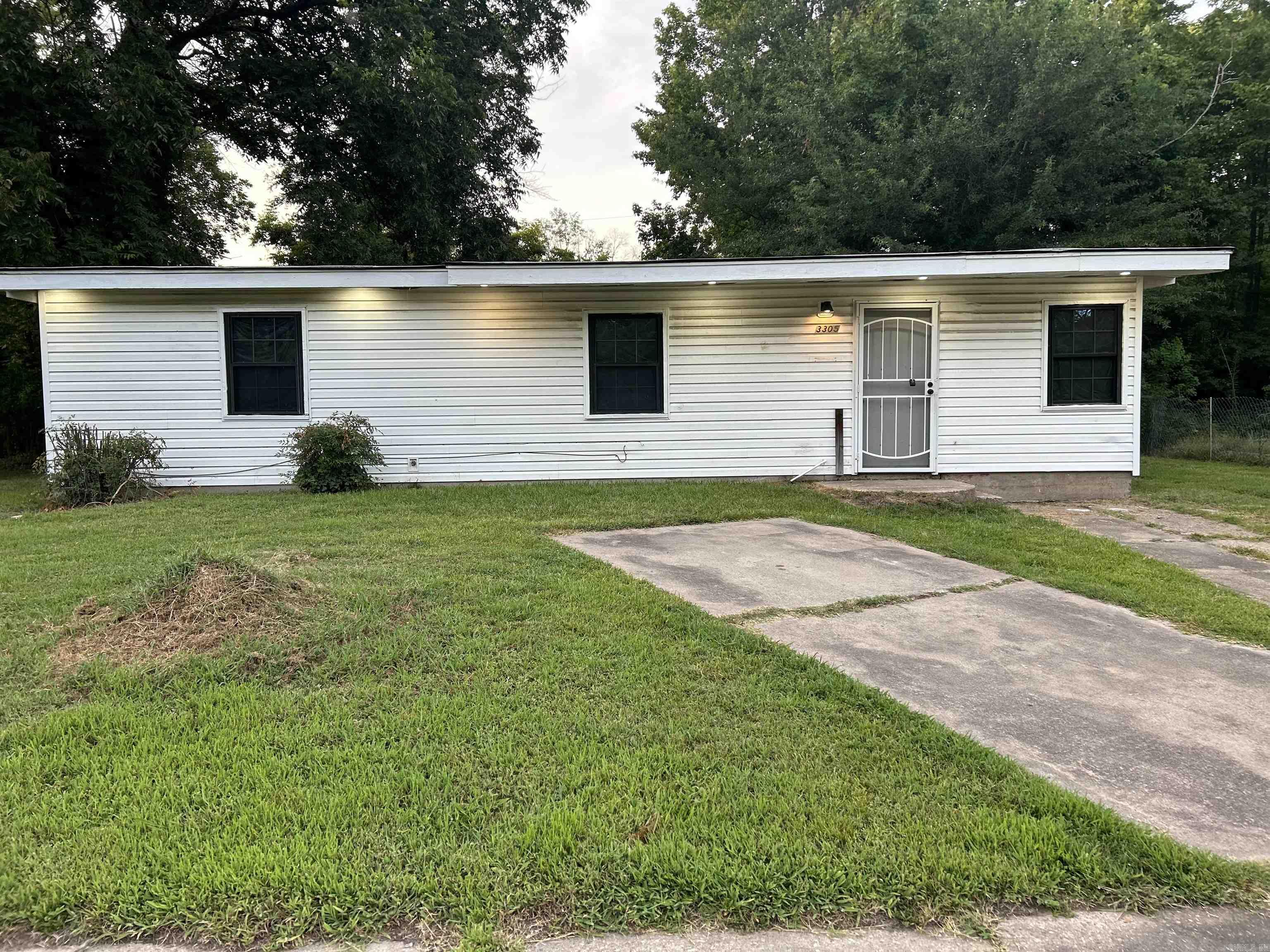3305 Jonquil  Pine Bluff, AR