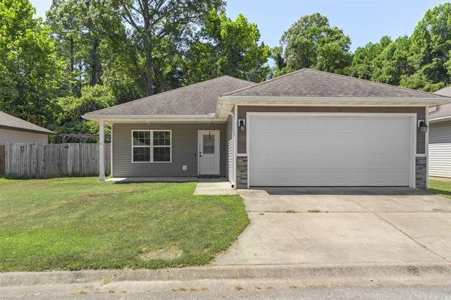 534  Wisteria  Bauxite, AR