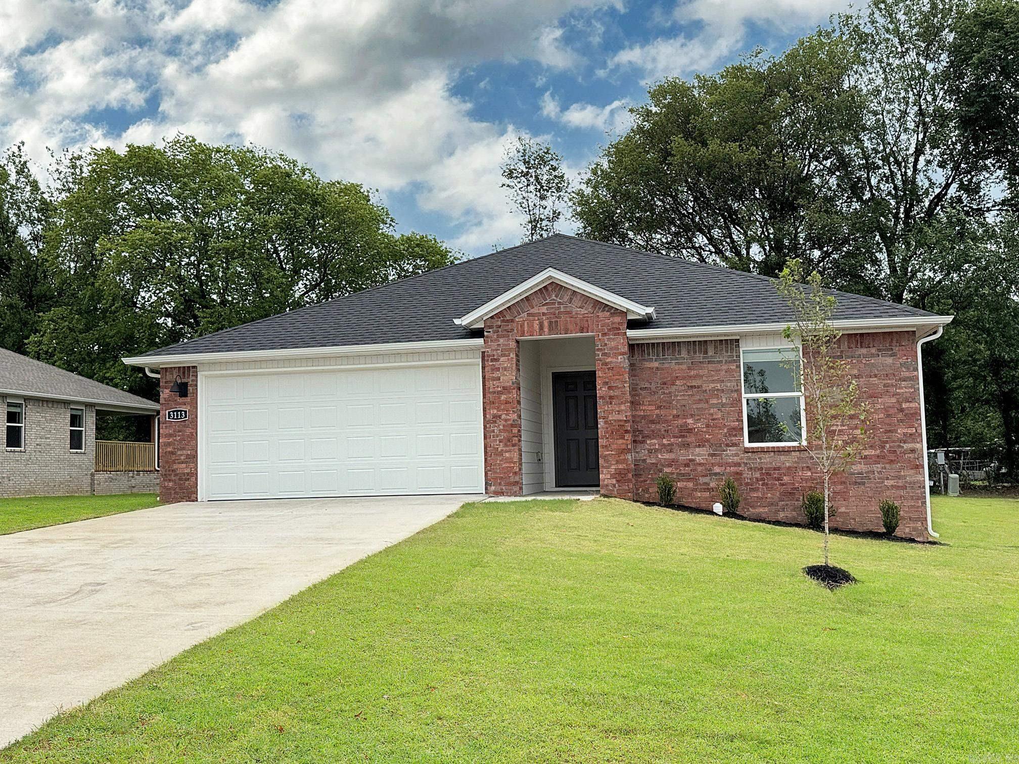 36 Kelton  Hensley, AR