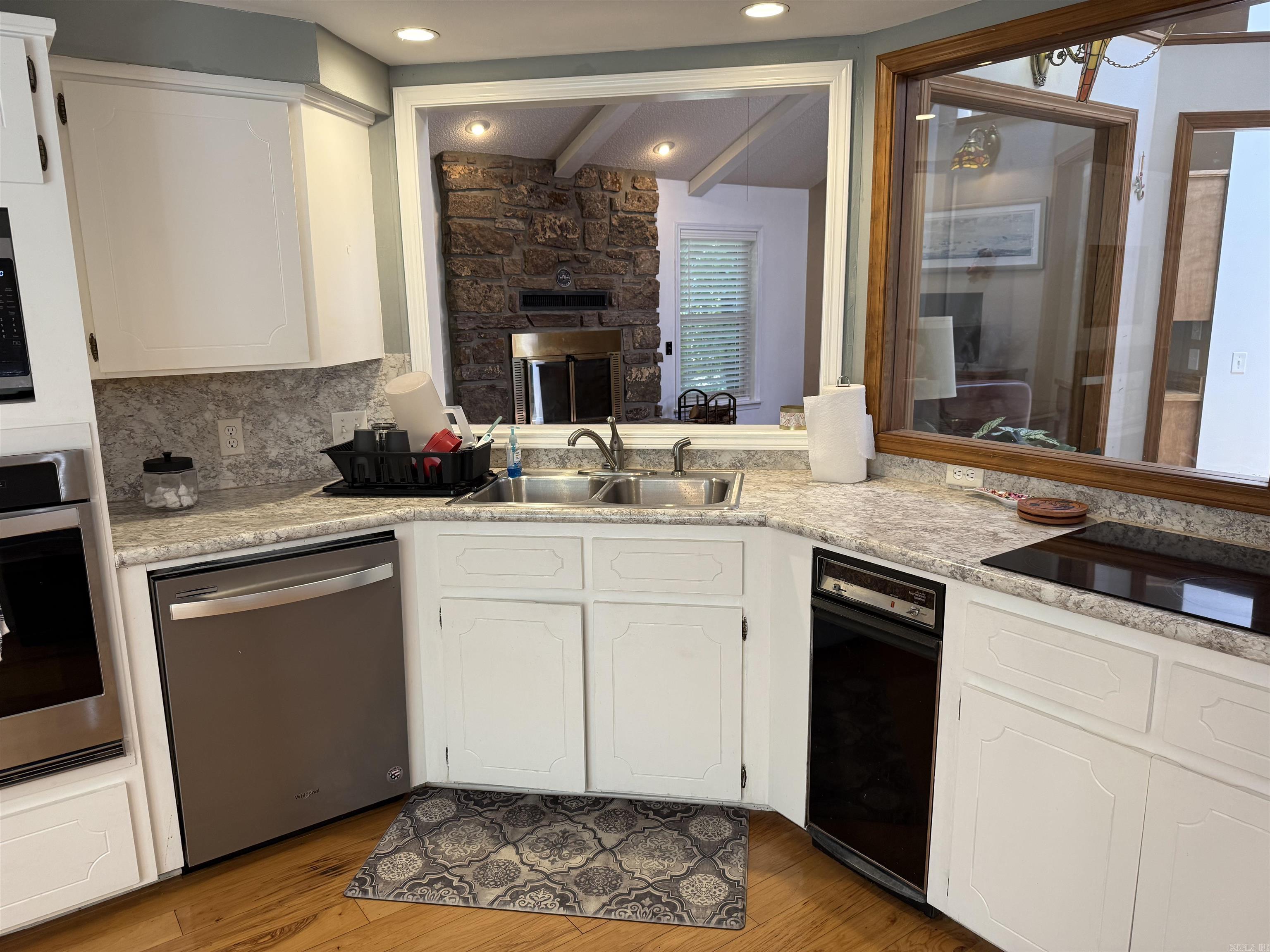 1285 Dave Creek Parkway  Fairfield Bay, AR