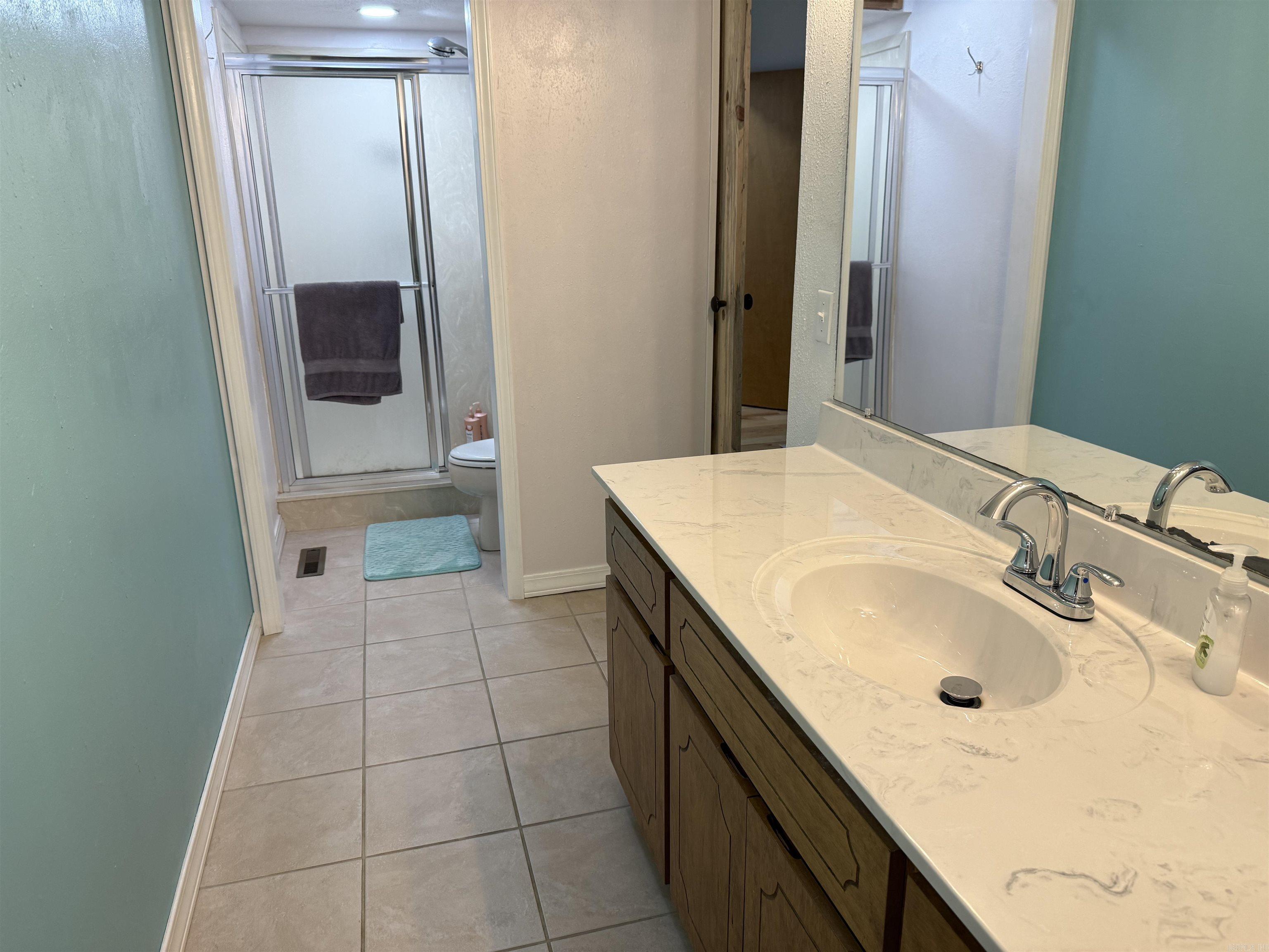 1285 Dave Creek Parkway  Fairfield Bay, AR