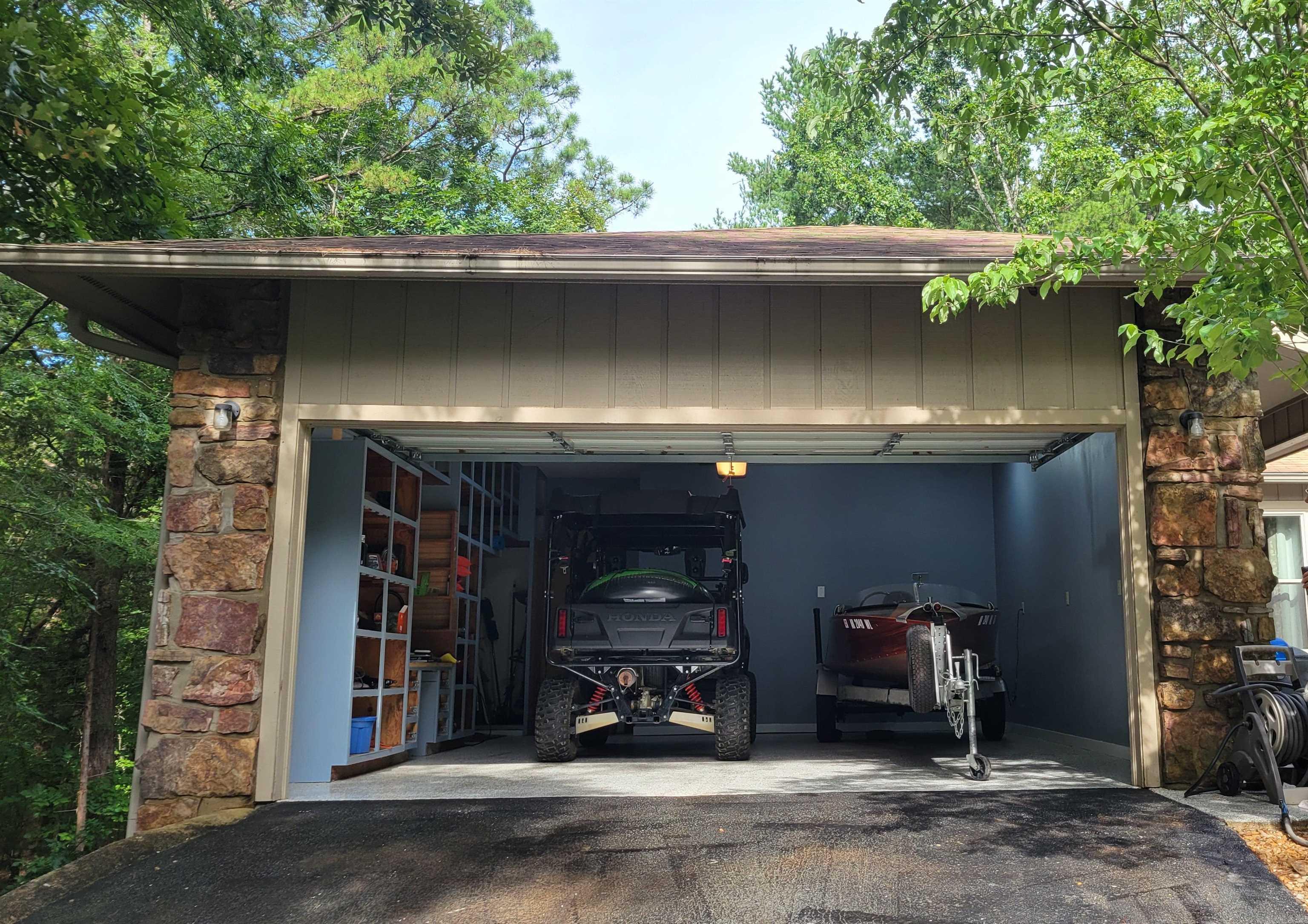 1285 Dave Creek Parkway  Fairfield Bay, AR