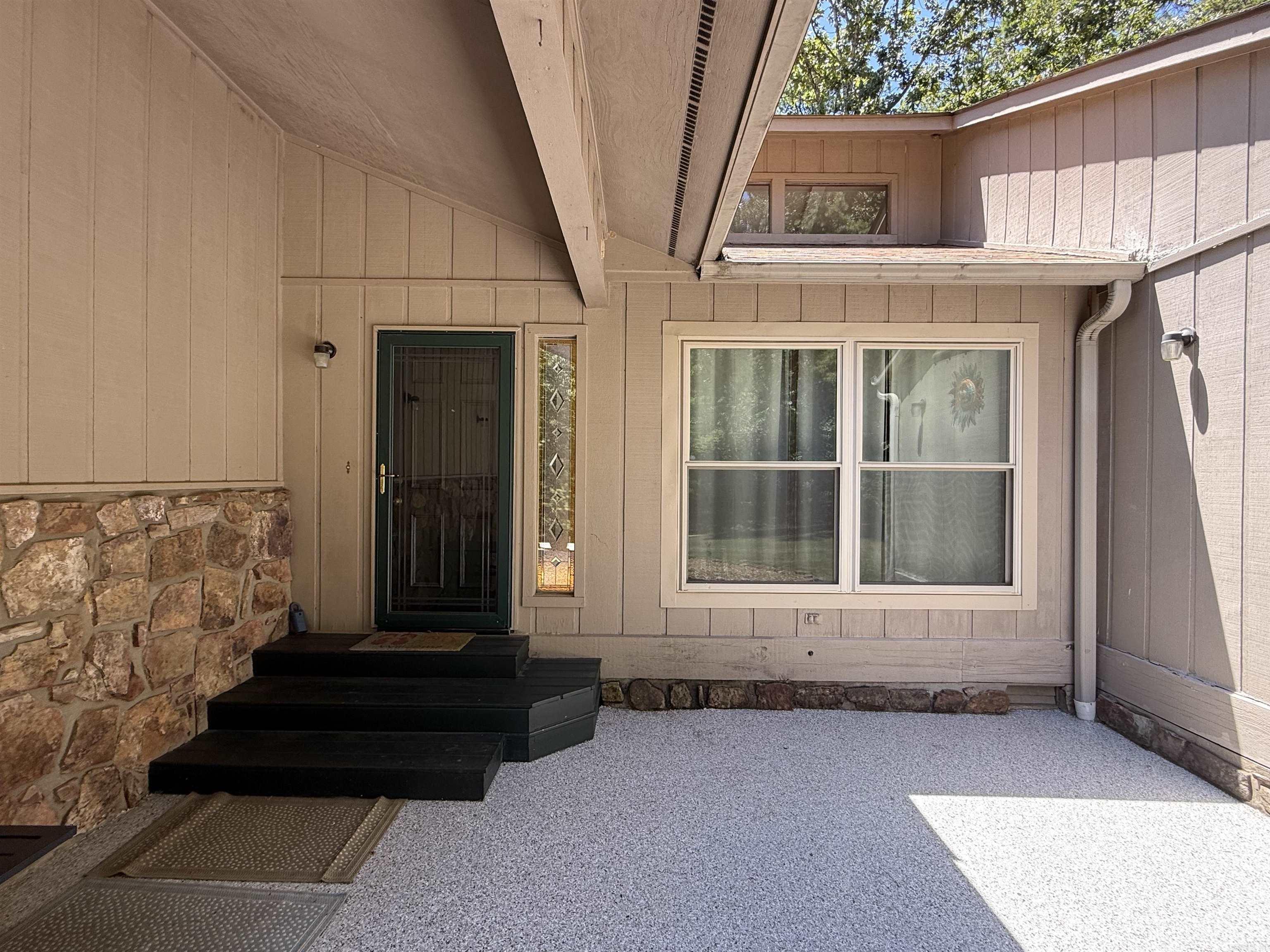 1285 Dave Creek Parkway  Fairfield Bay, AR