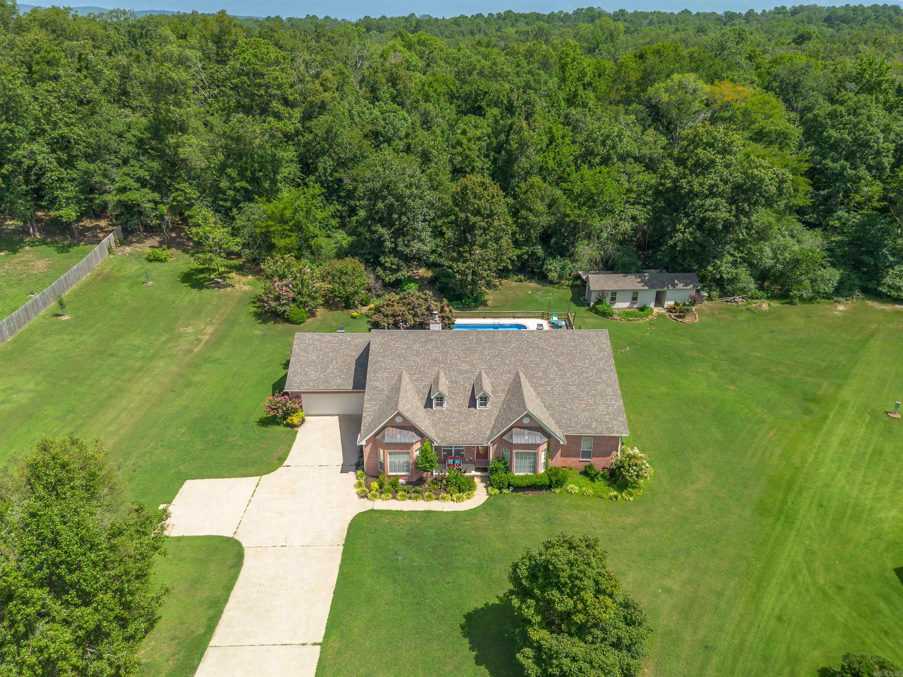 126 Bay Ridge  Hot Springs, AR