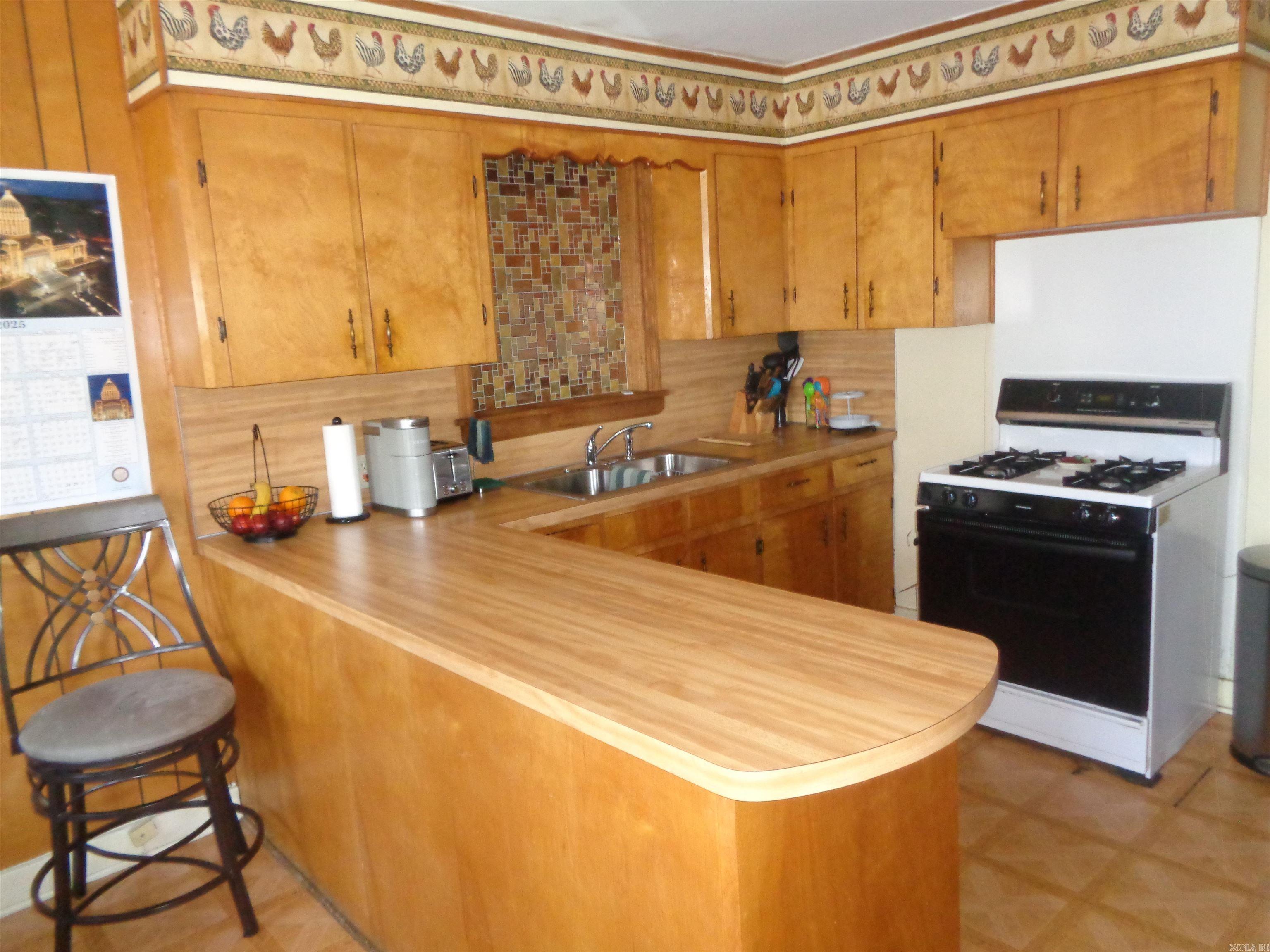 1712 Pinewood  Little Rock, AR