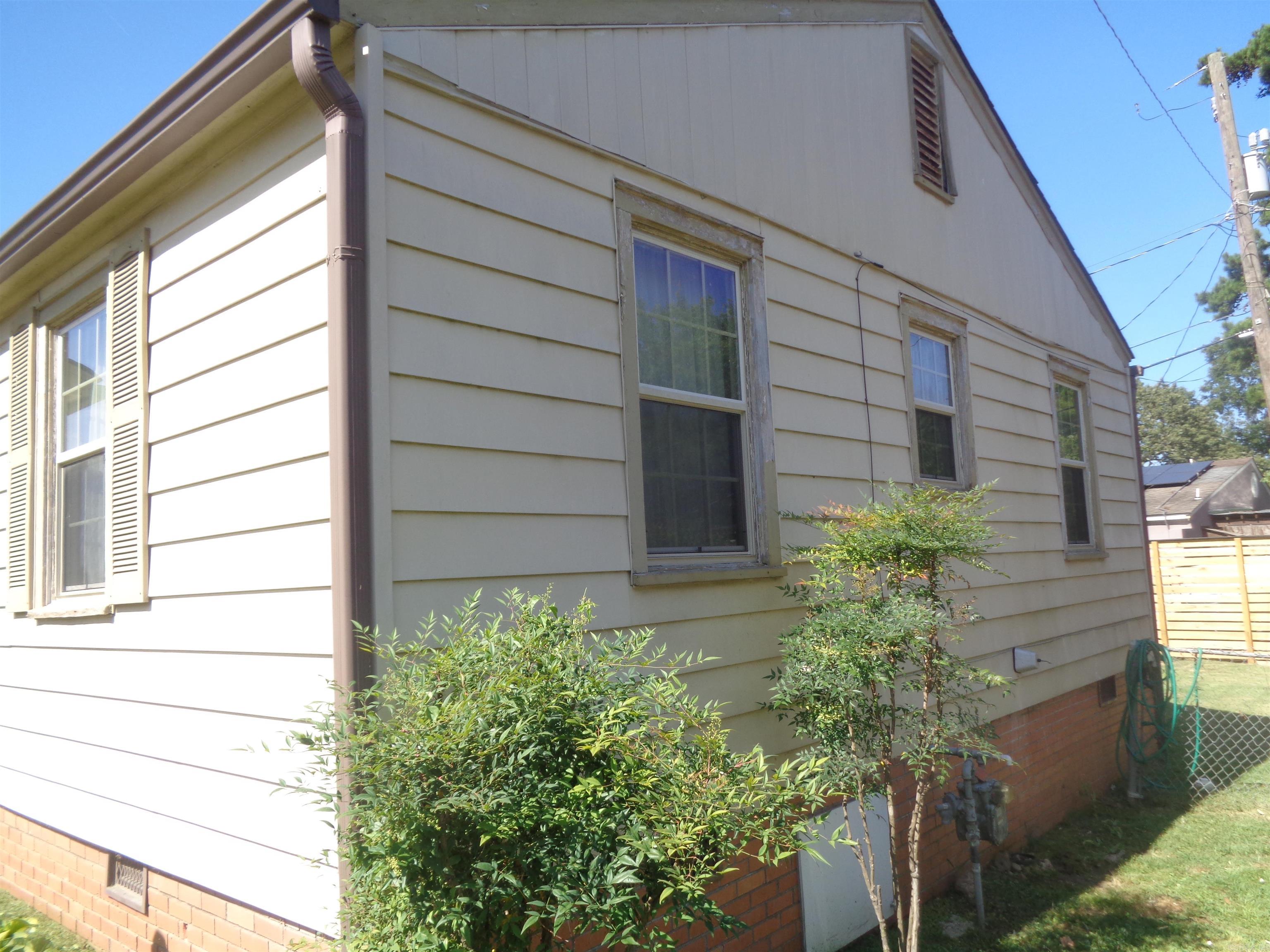 1712 Pinewood  Little Rock, AR