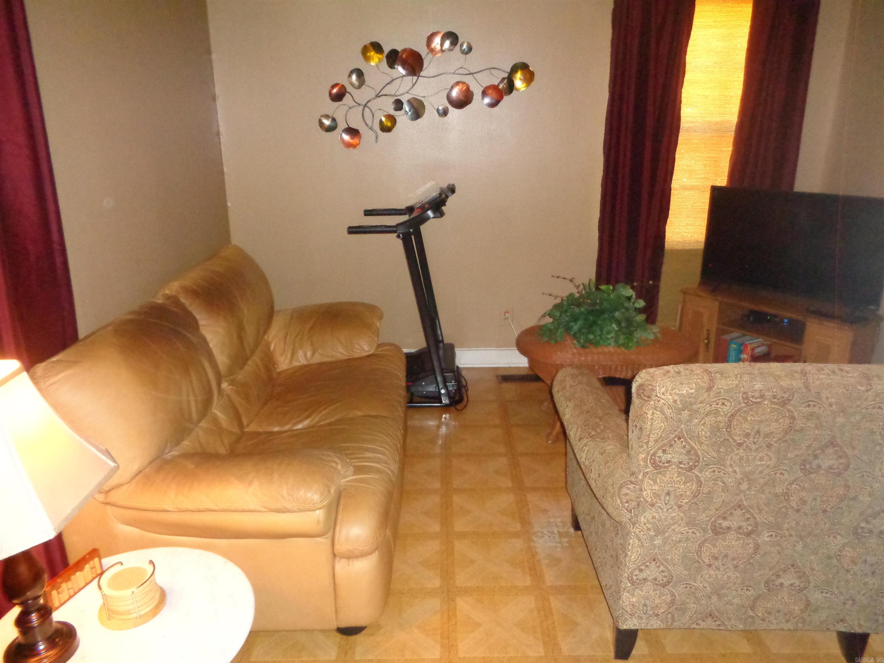 1712 Pinewood  Little Rock, AR