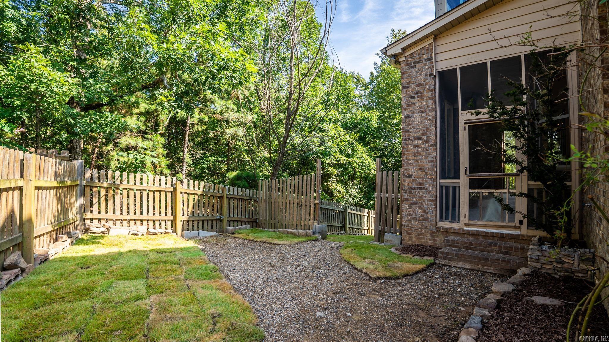 8 Ledge Rock  Little Rock, AR