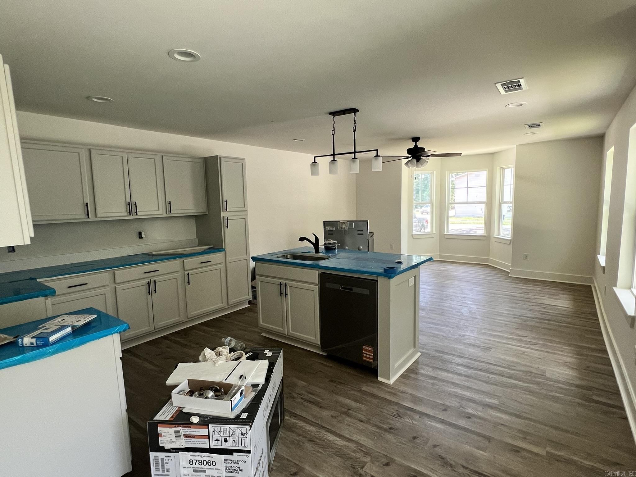 1221 & 1223 Clifton  Conway, AR