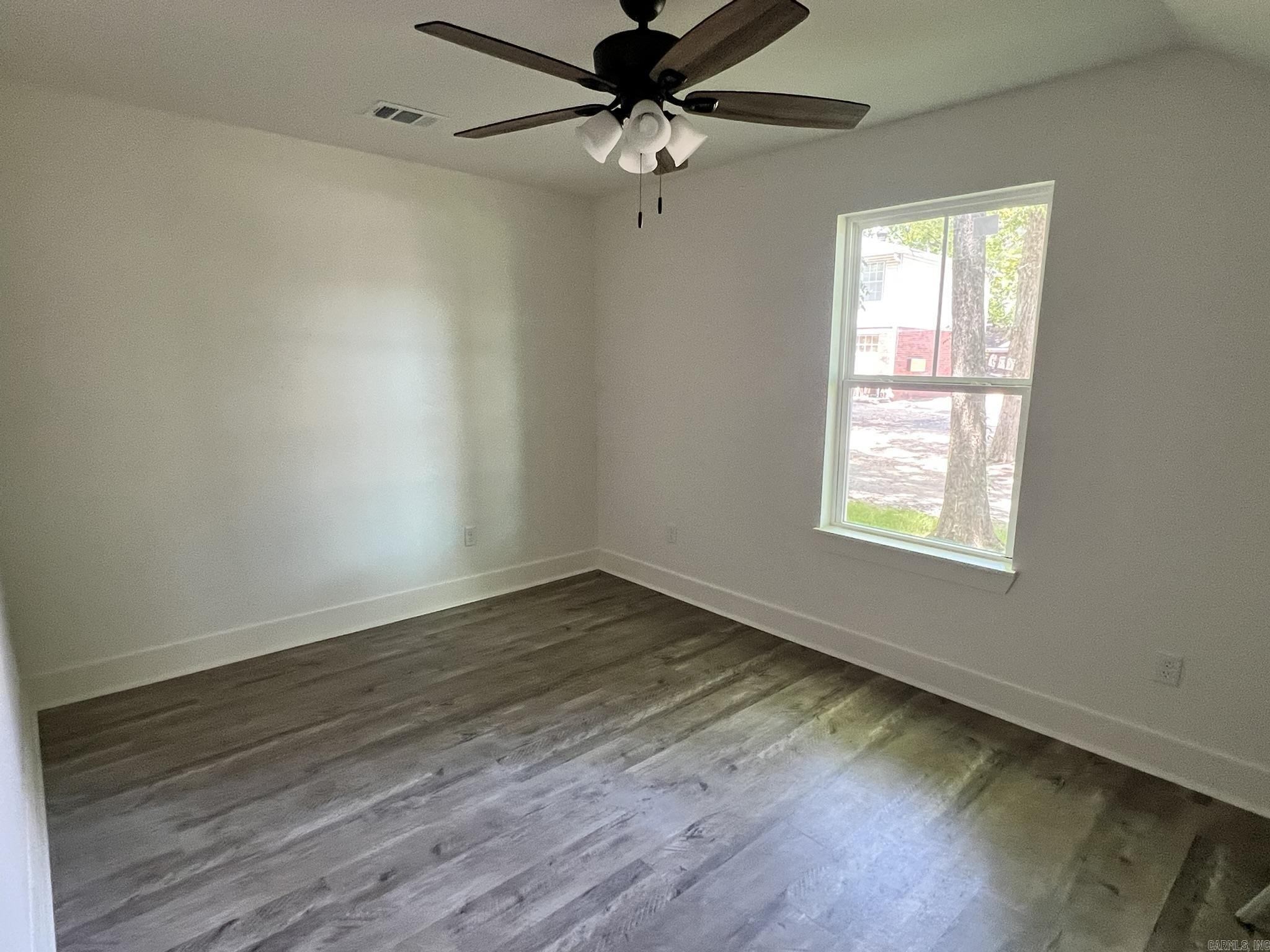 1221 & 1223 Clifton  Conway, AR