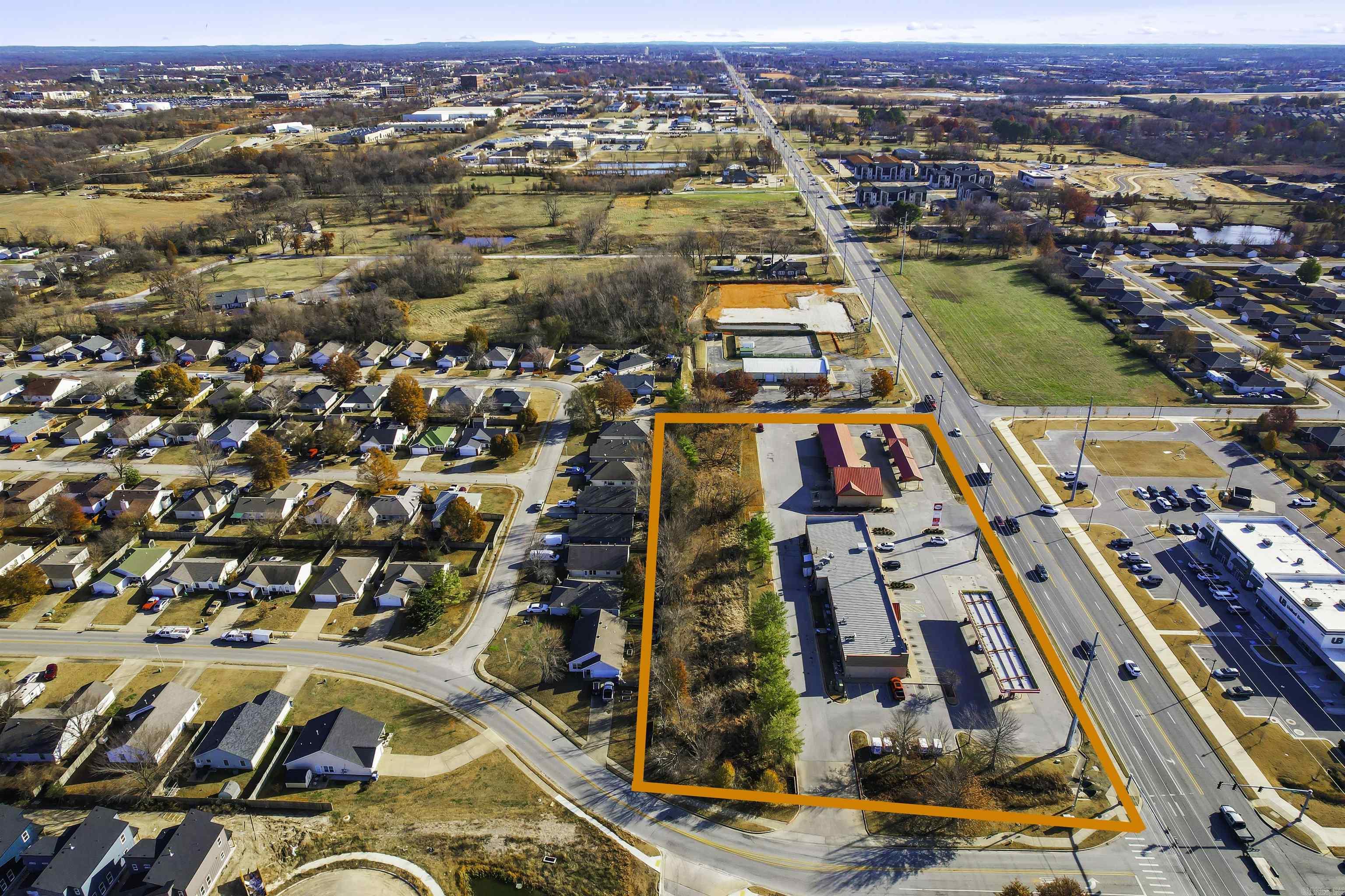 2410 SW 14th  Bentonville, AR