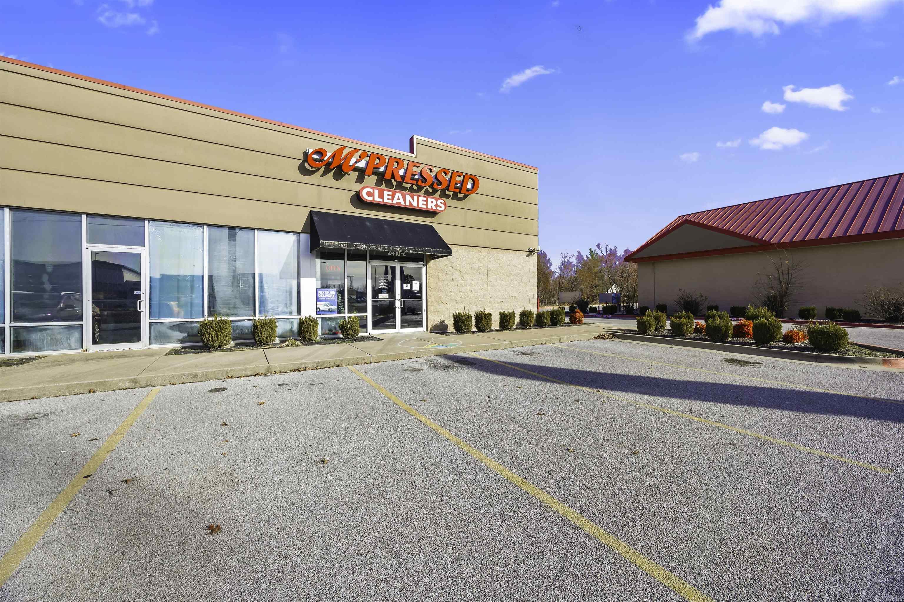 2410 SW 14th  Bentonville, AR