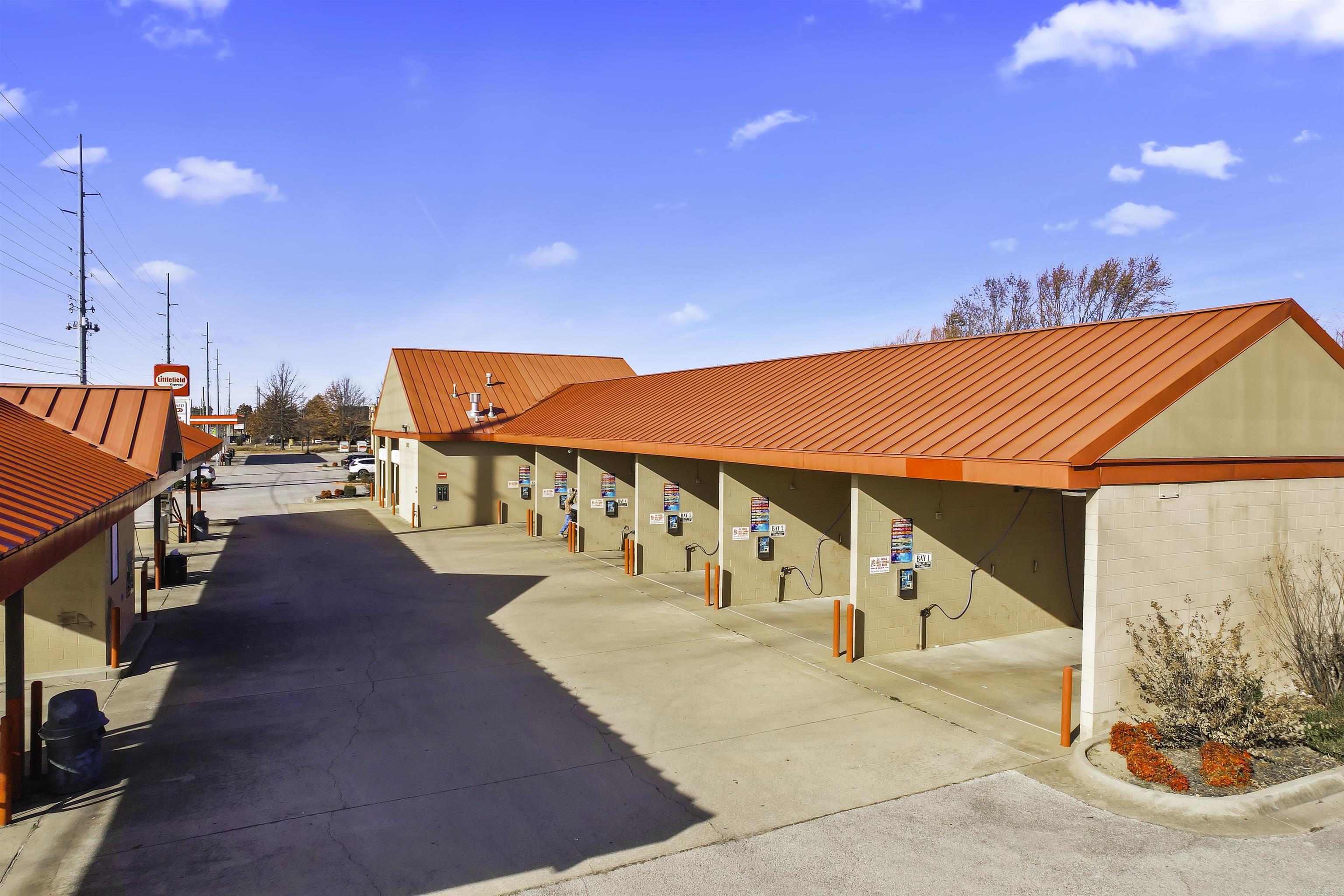 2410 SW 14th  Bentonville, AR