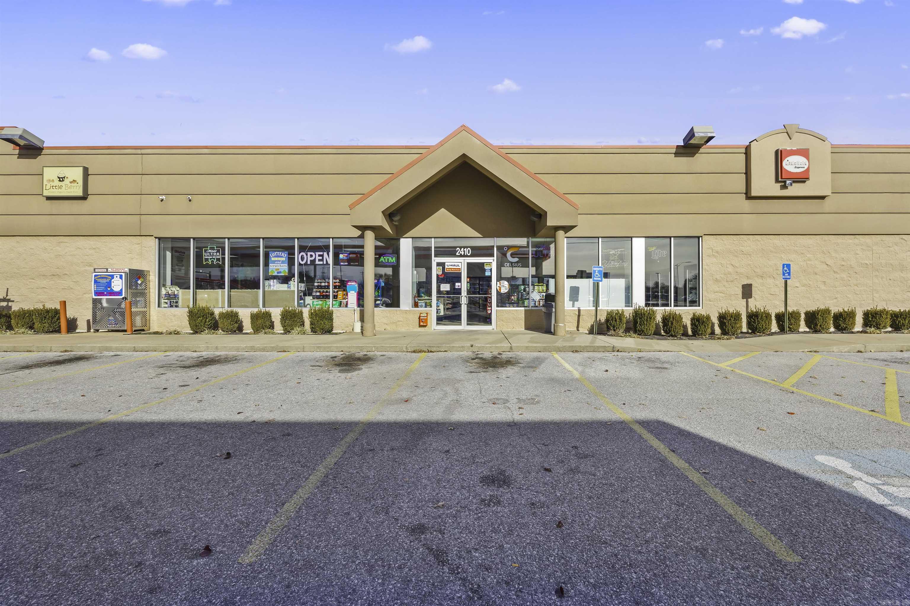 2410 SW 14th  Bentonville, AR