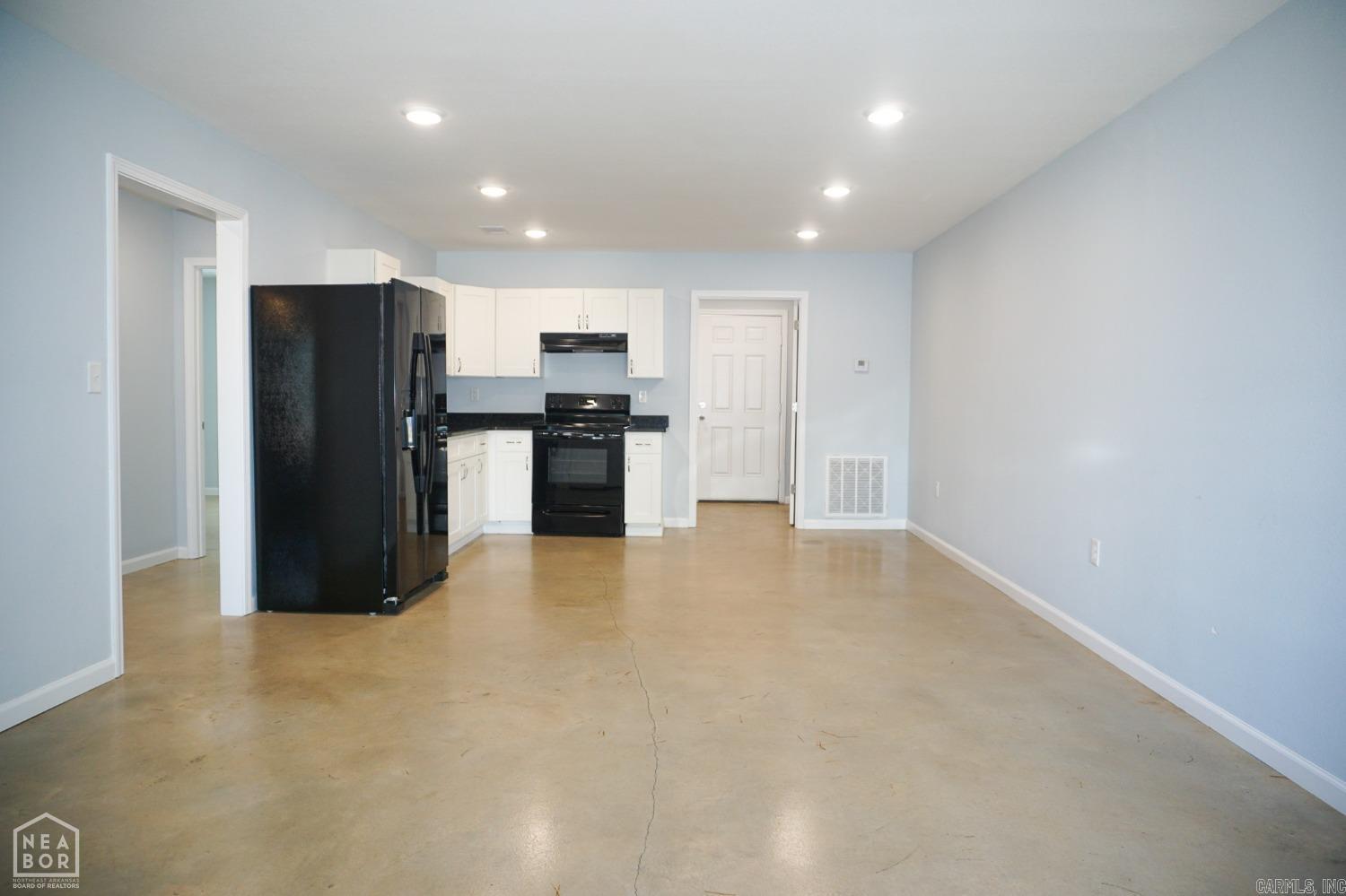 200/202 NE 2nd  Walnut Ridge, AR