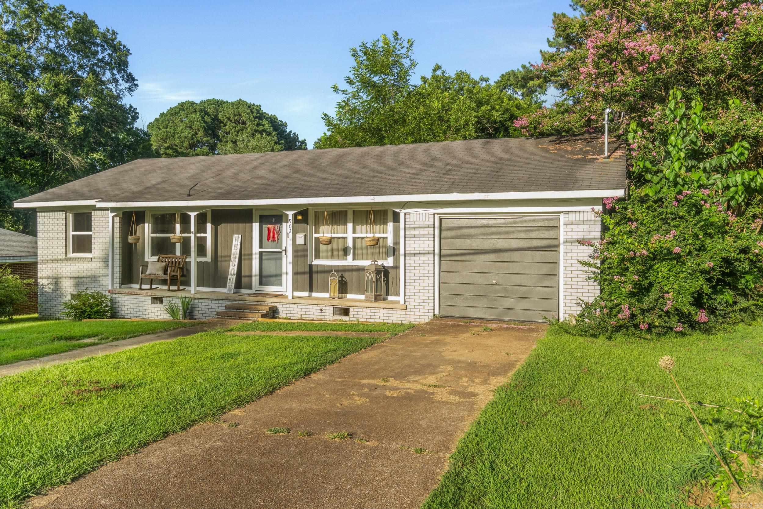 902 N Cedar  Searcy, AR