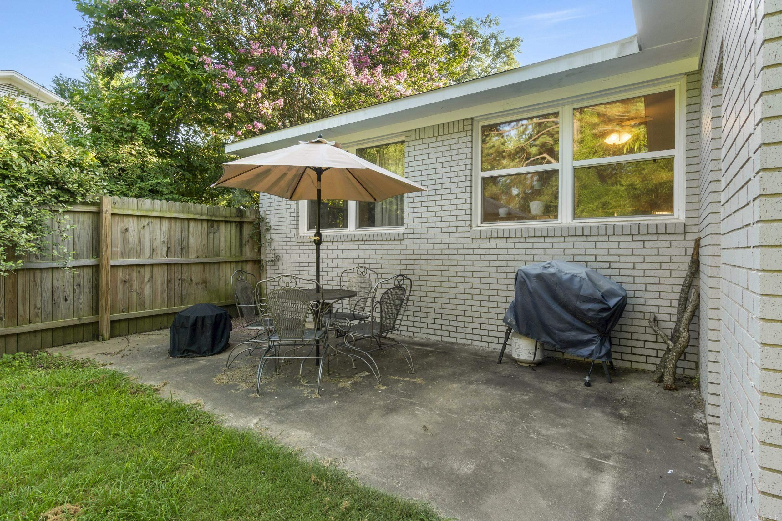 902 N Cedar  Searcy, AR