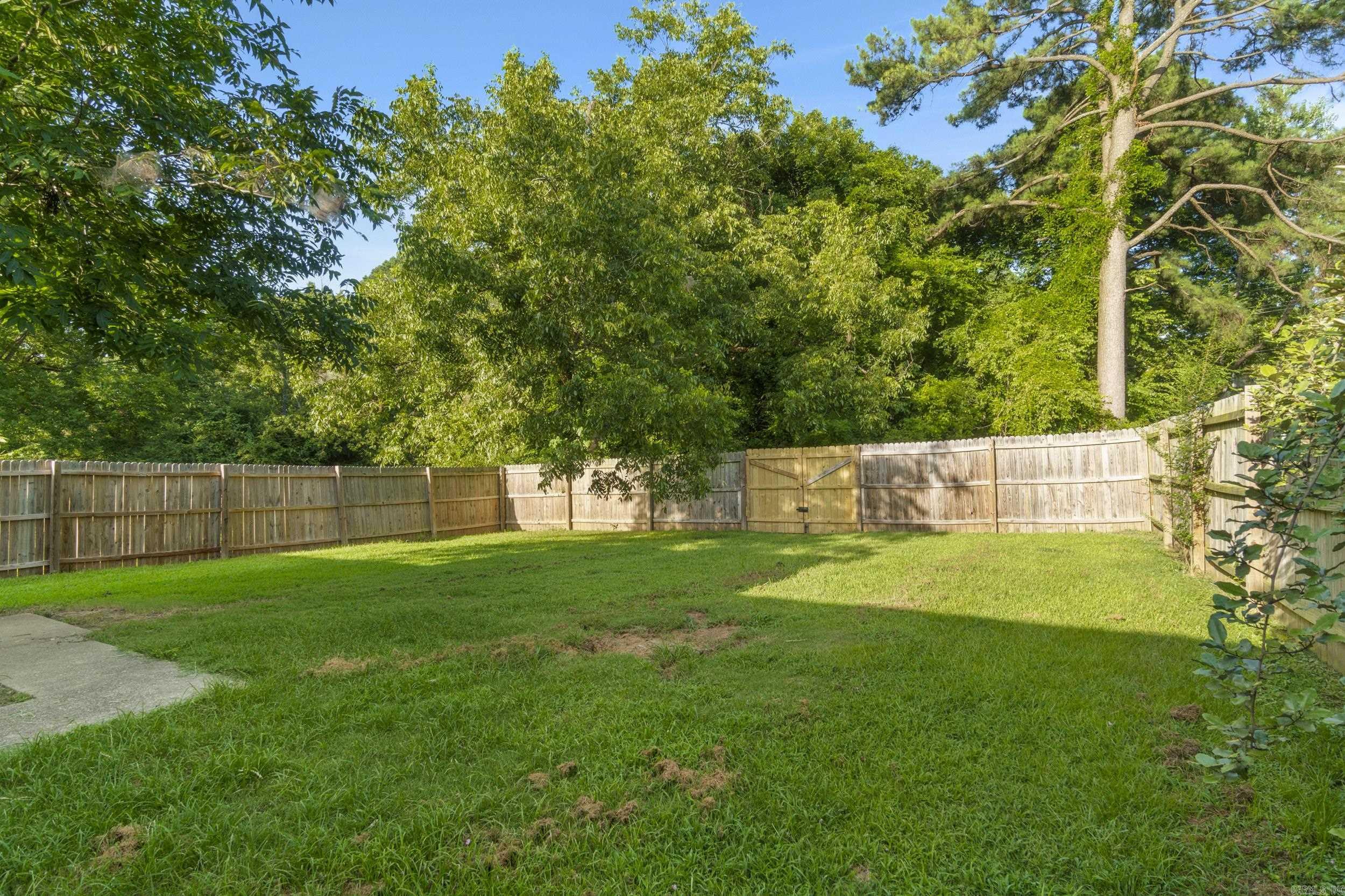 902 N Cedar  Searcy, AR