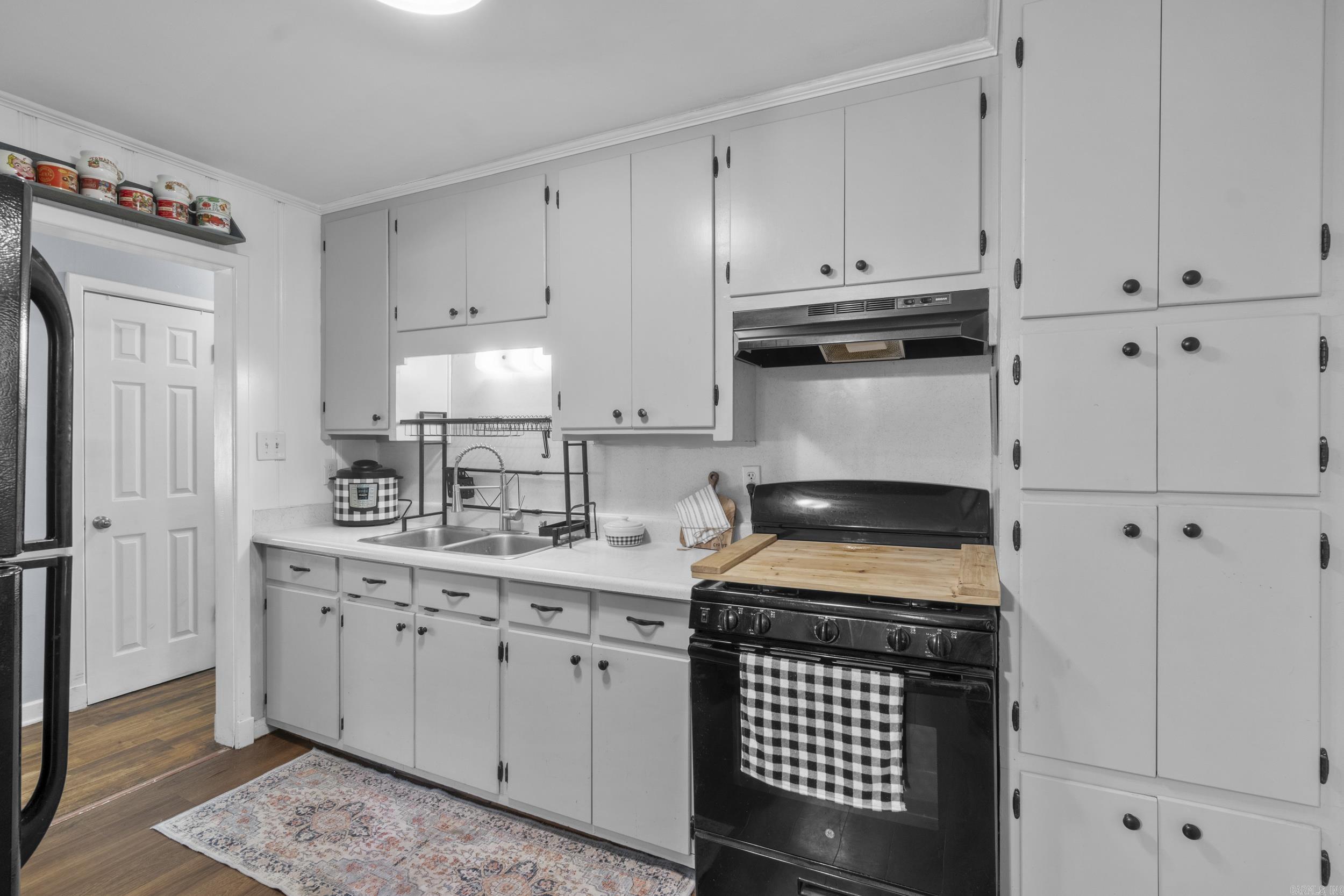 902 N Cedar  Searcy, AR