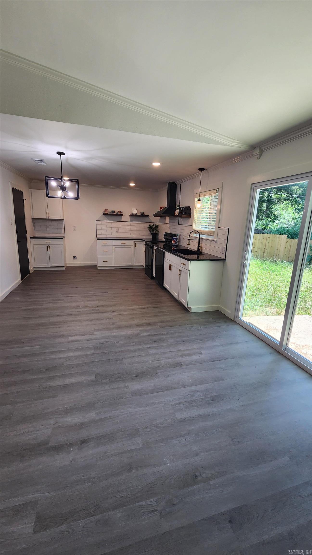 12617 Valleywood Dr  Little Rock, AR