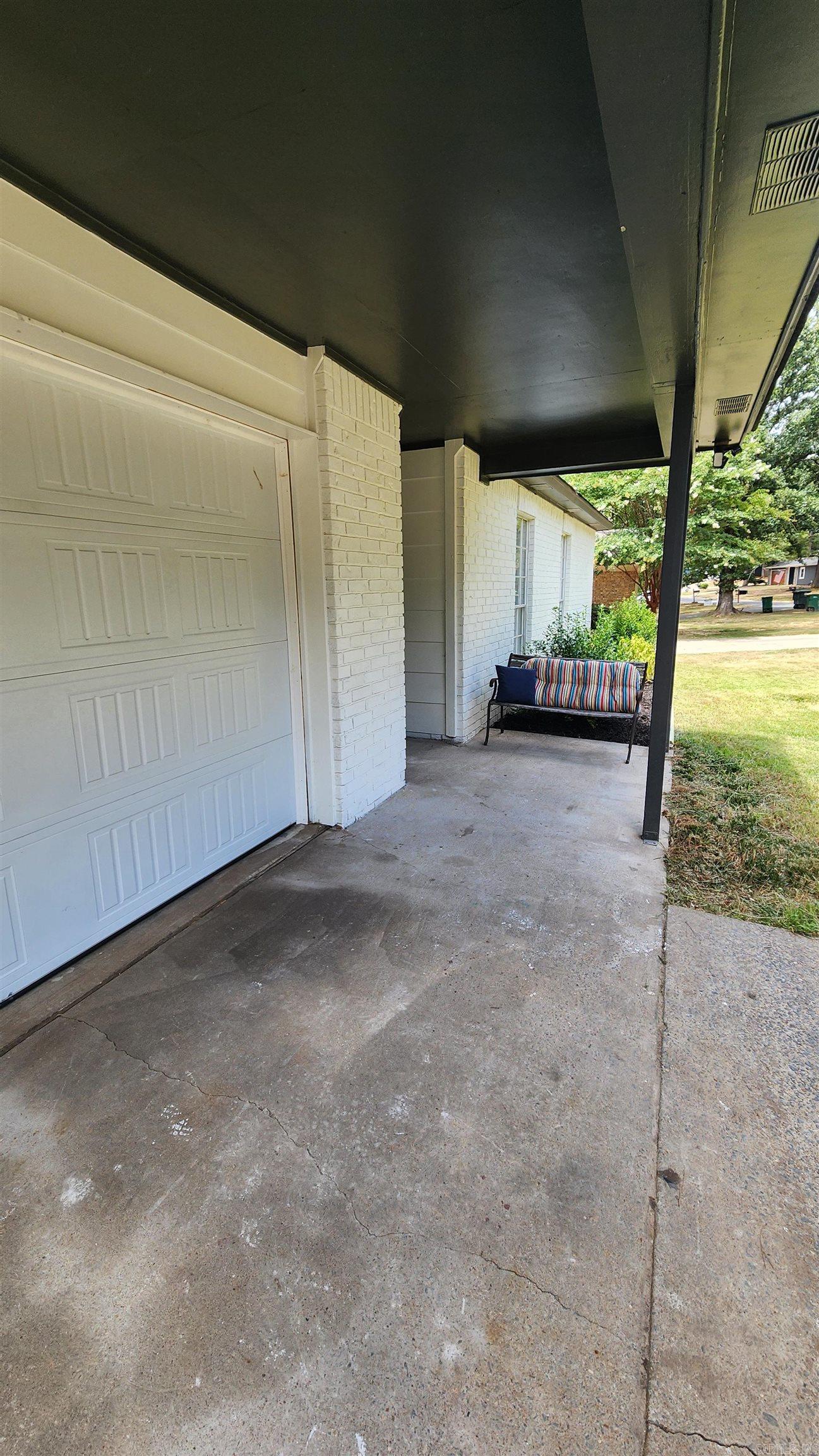 12617 Valleywood Dr Little Rock, AR 72211
